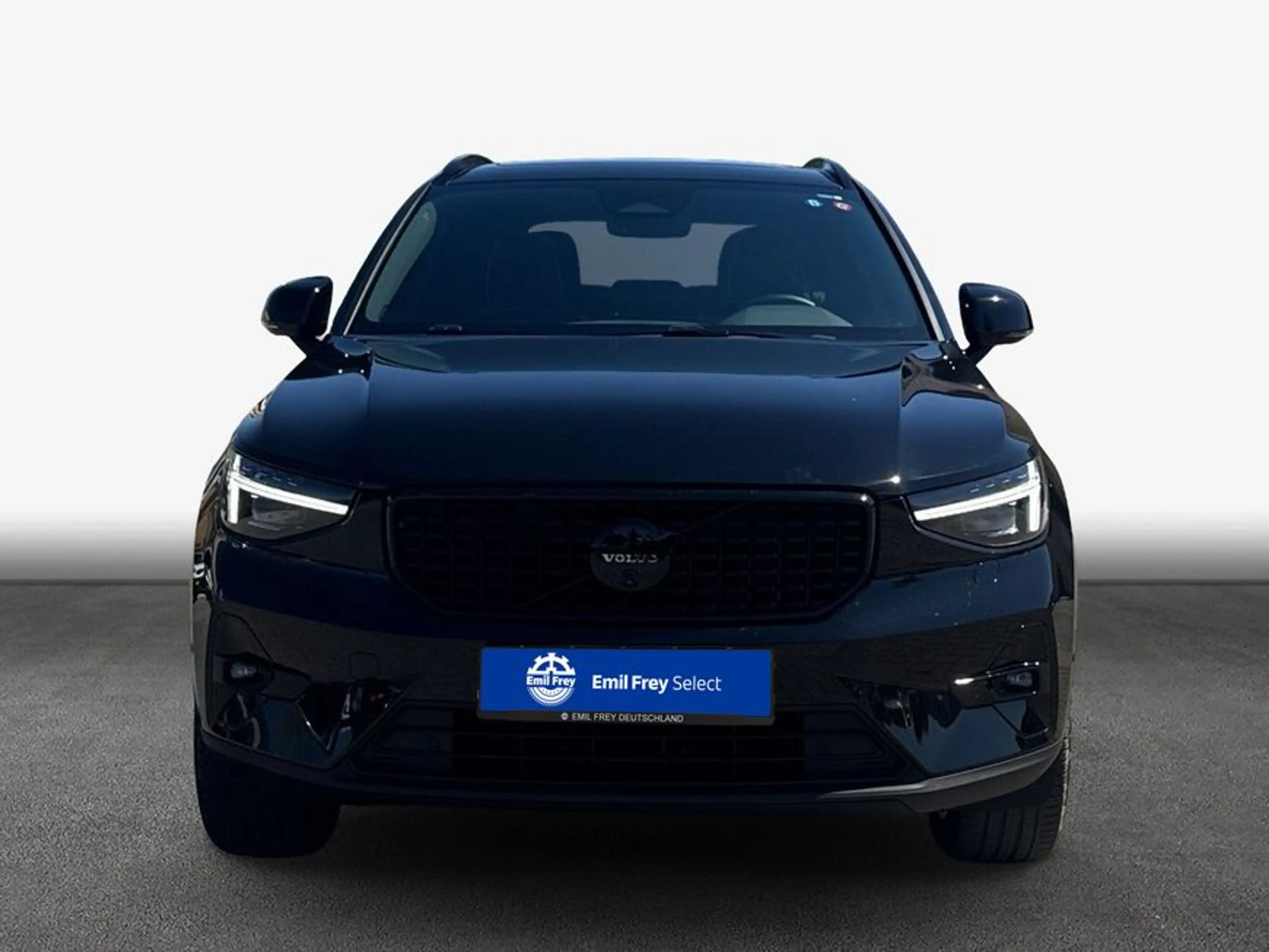 Volvo XC40 XC40 B3 B DKG Plus Black Edition — photo 3
