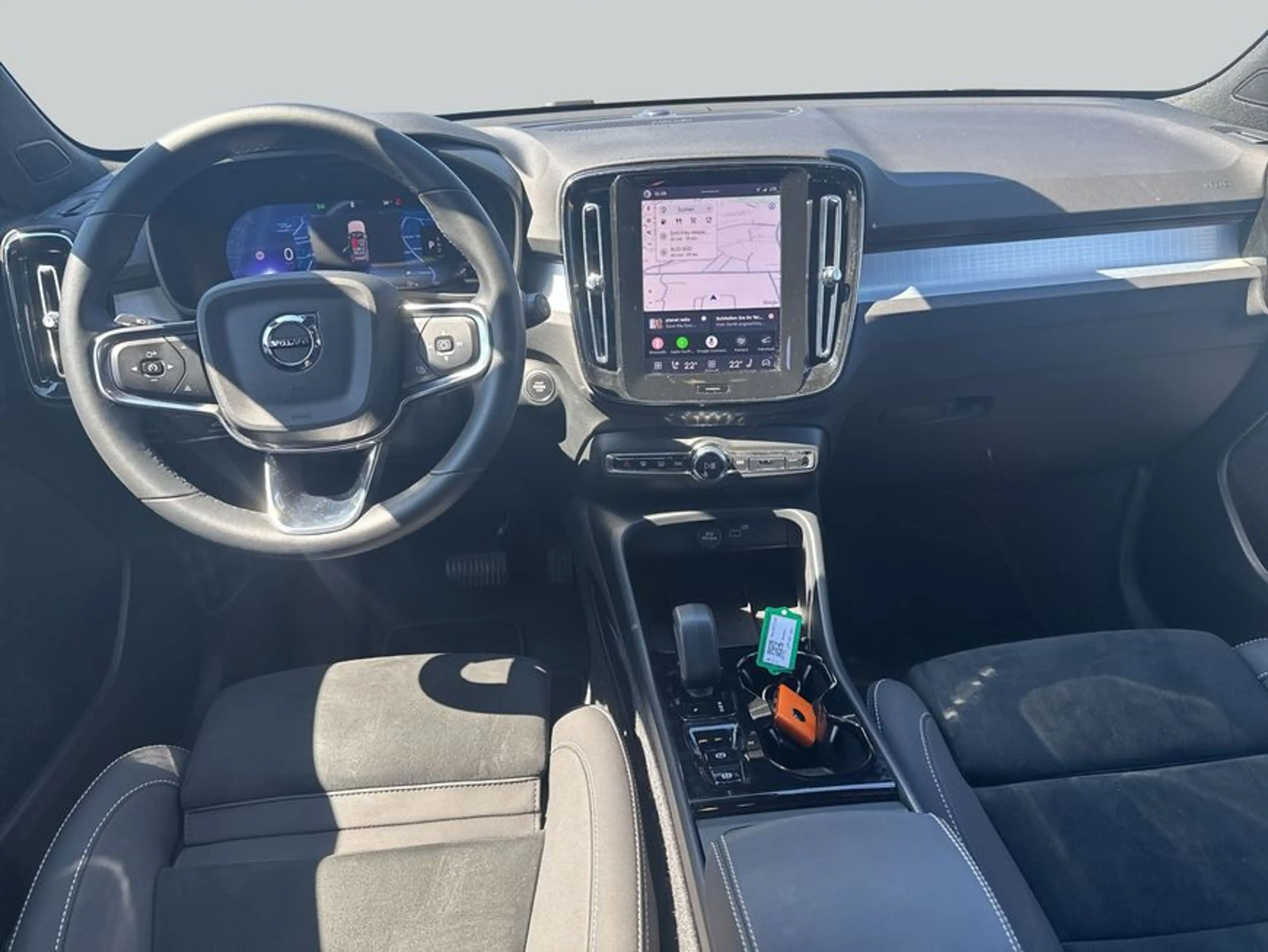 Volvo XC40 XC40 B3 B DKG Plus Black Edition — photo 13