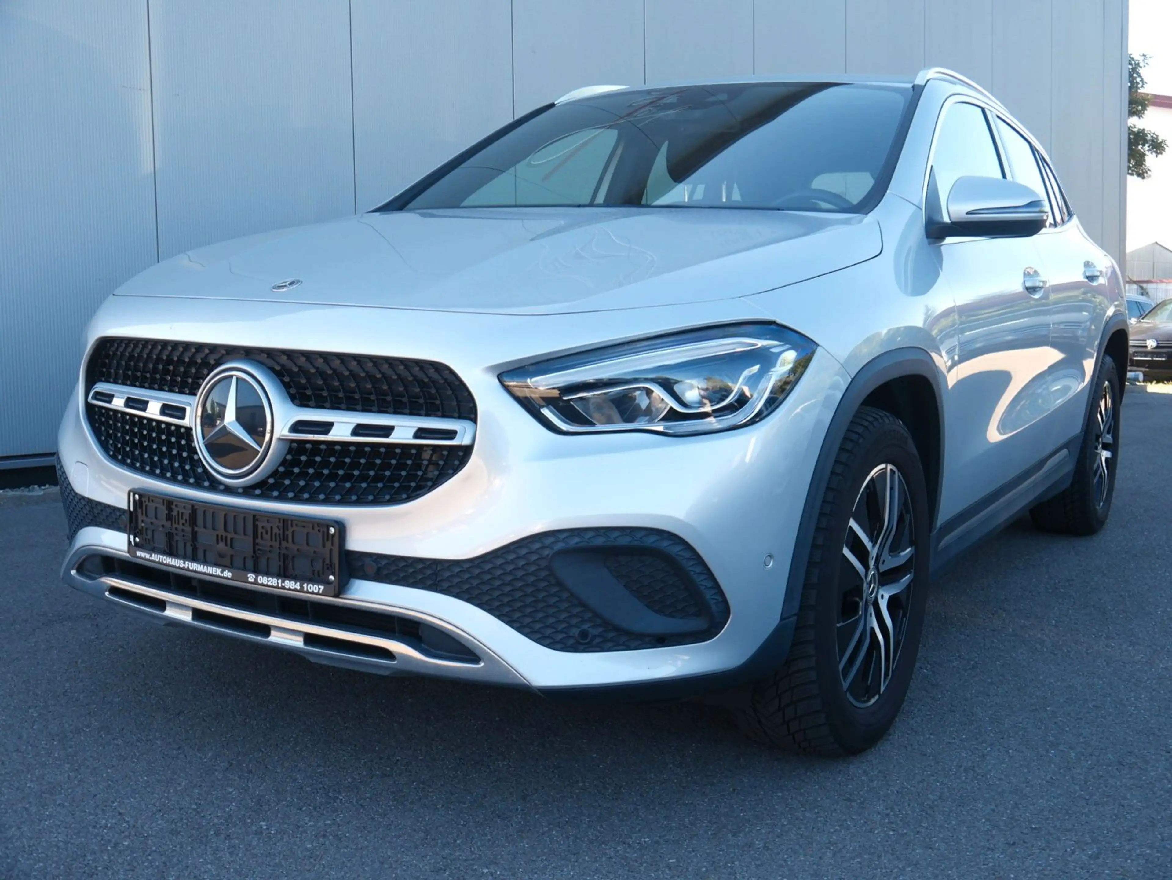 Mercedes-Benz GLA 200 d Progressive NAVI/LED/AHK/RFK/E-KLAPPE
