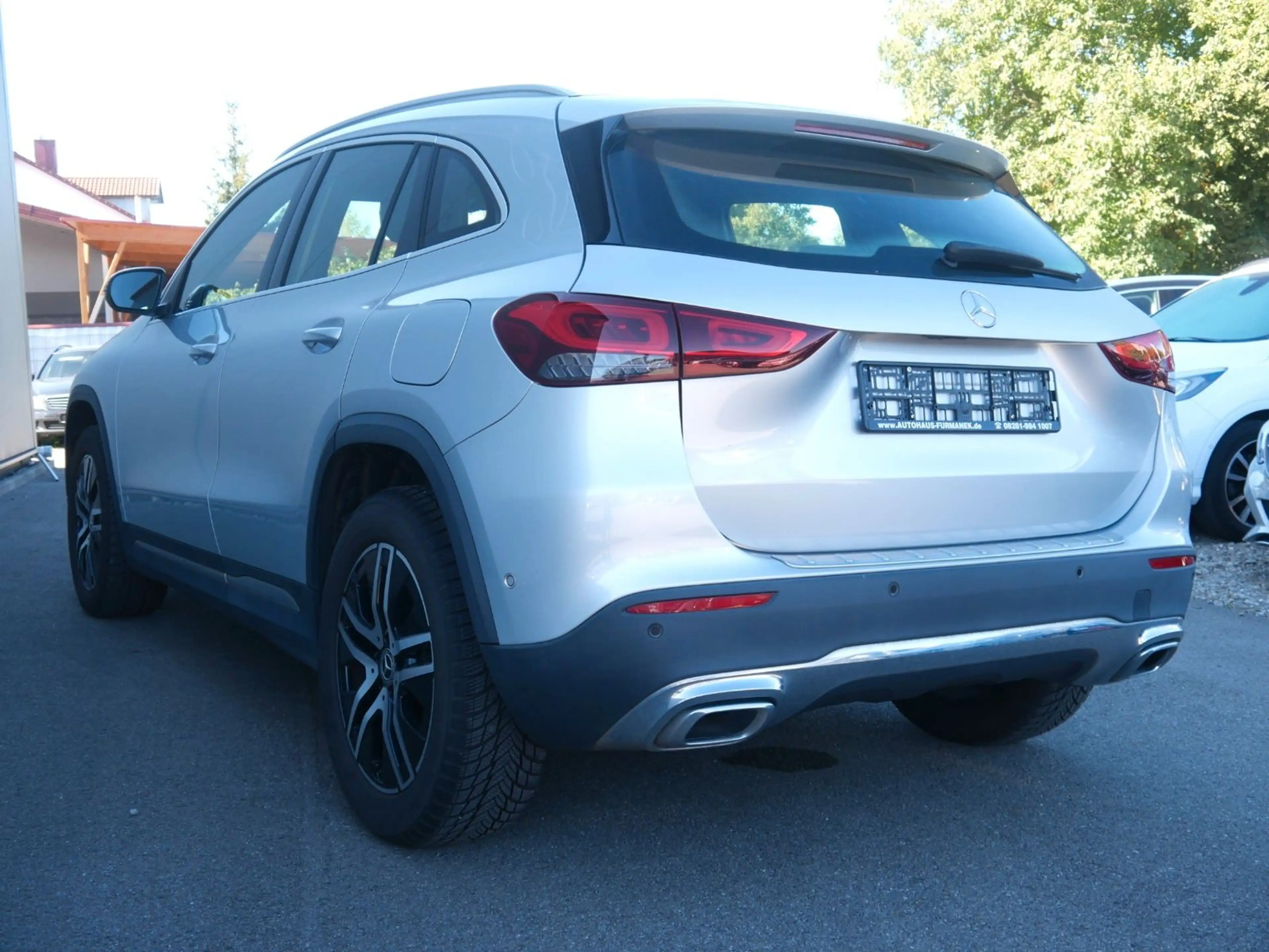 Mercedes-Benz GLA 200 d Progressive NAVI/LED/AHK/RFK/E-KLAPPE — photo 2