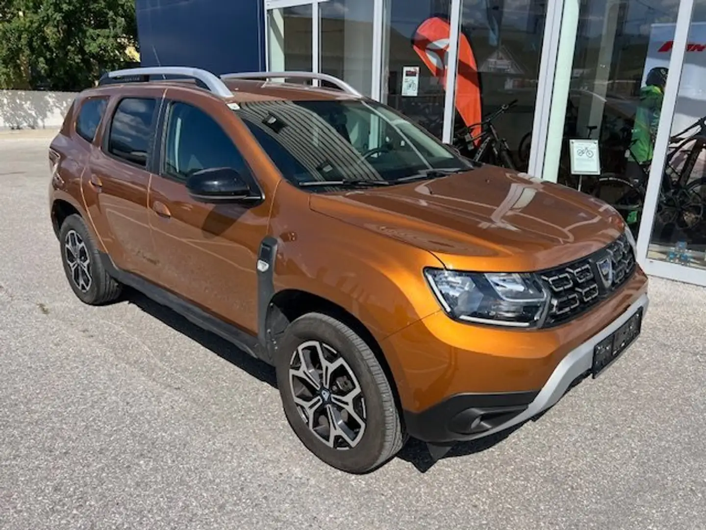 Dacia Duster 4WD Celebration Diesel Allrad *25.000km* Orange - 1