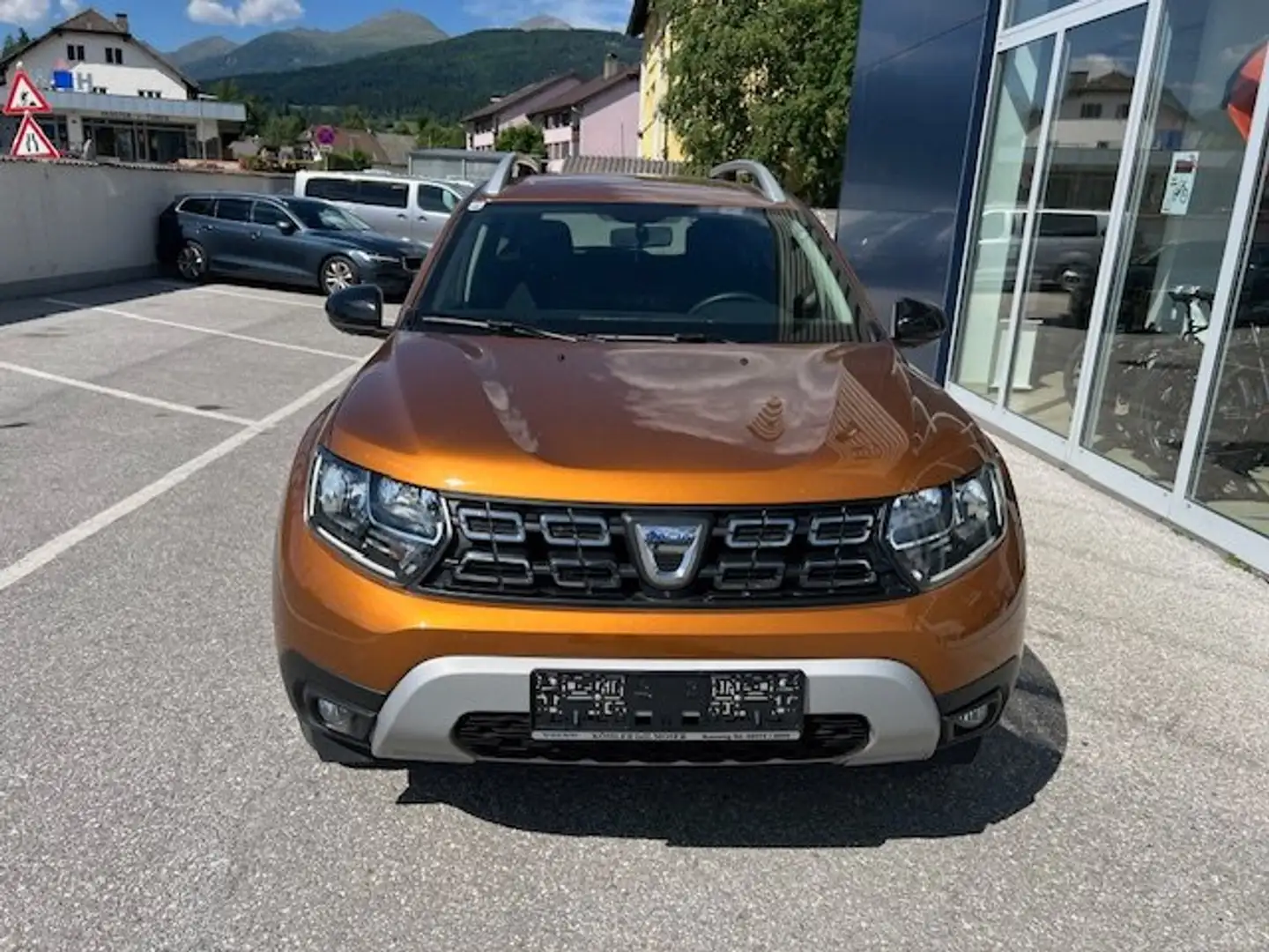 Dacia Duster 4WD Celebration Diesel Allrad *25.000km* Orange - 2