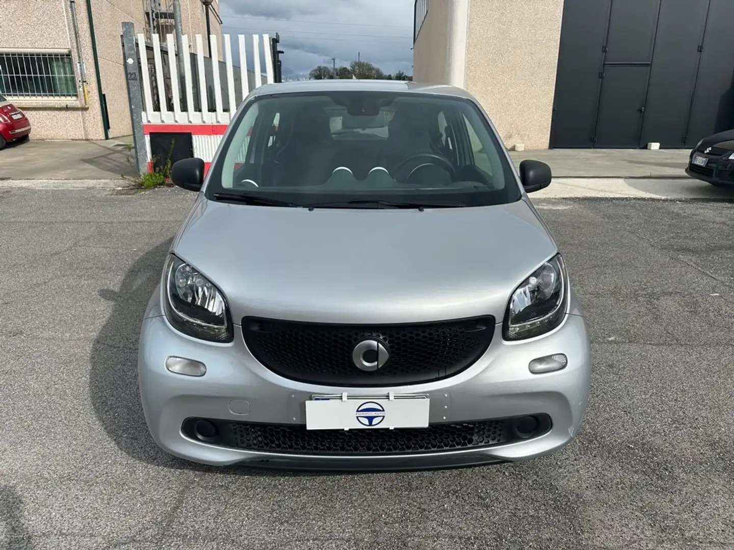smart forFour 1.0 Youngster 71cv Grigio - 2