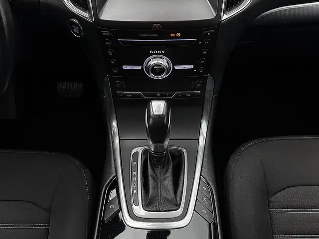 Ford Galaxy view 14