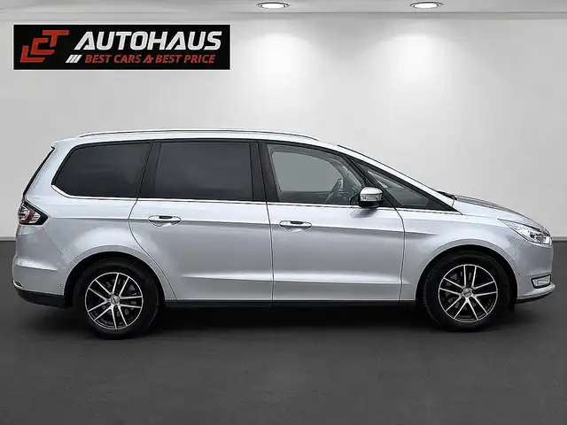 Ford Galaxy view 5