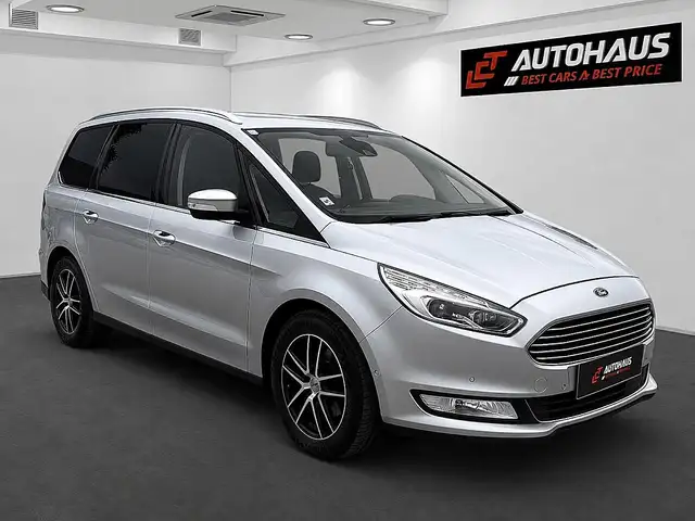 Ford Galaxy view 4