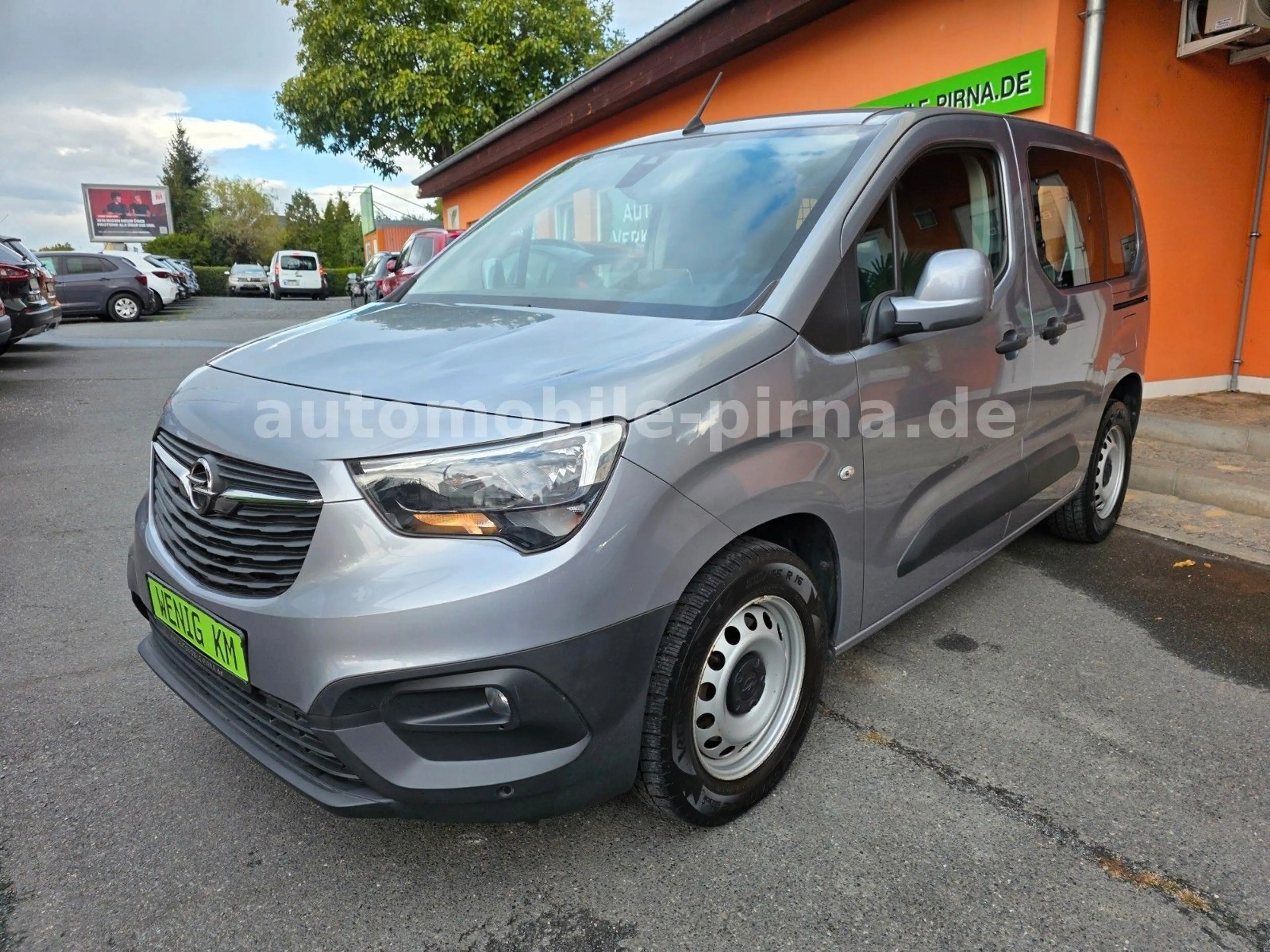 Opel Combo E Cargo 1.2DIT BENZIN 2xS-TÜR/NAVI/wenigKM — photo 3