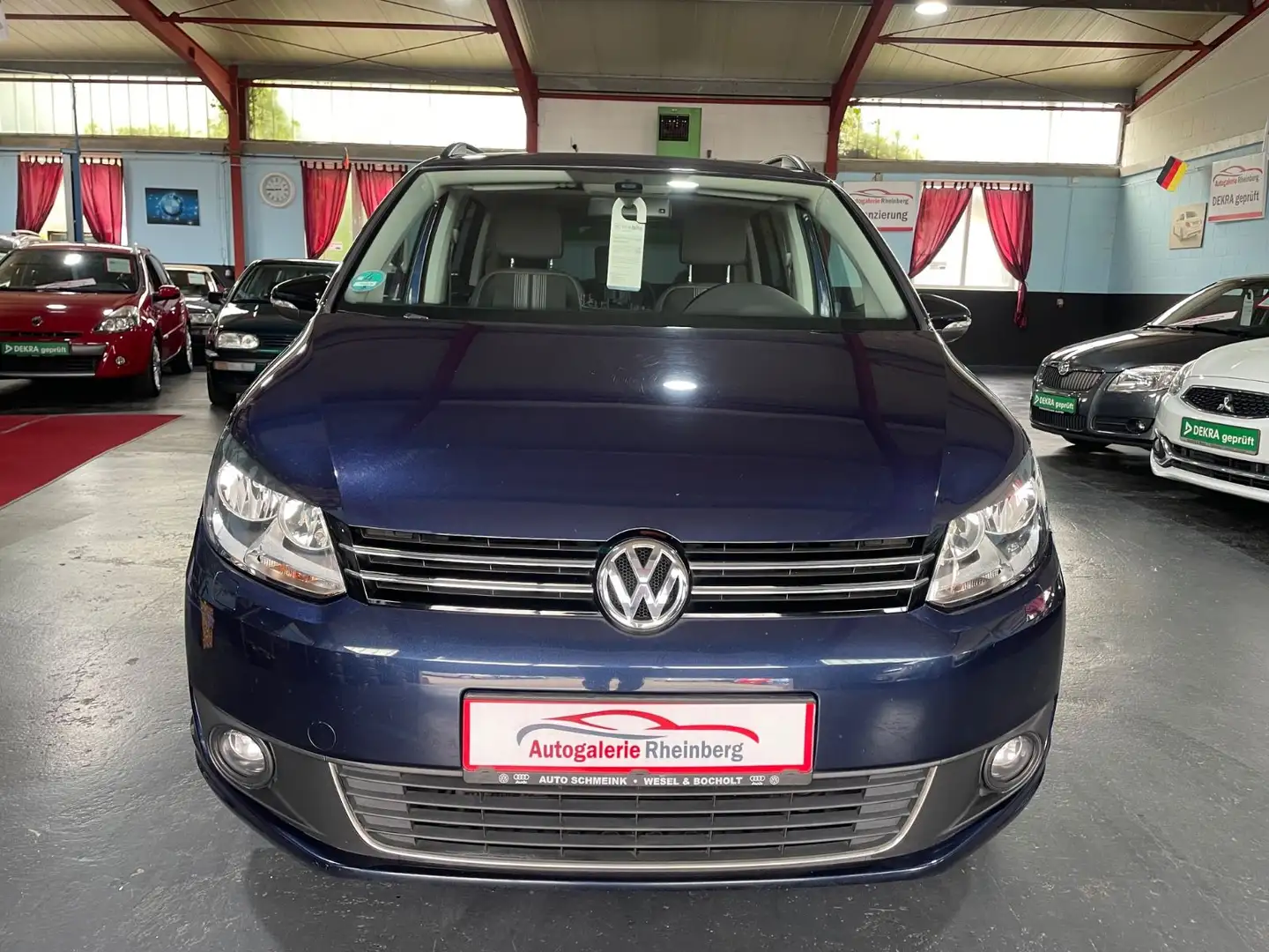 Volkswagen Touran 1.2*KLIMA*1.HAND*SHZ*EURO 5*PDC*ALU*TÜV Azul - 2