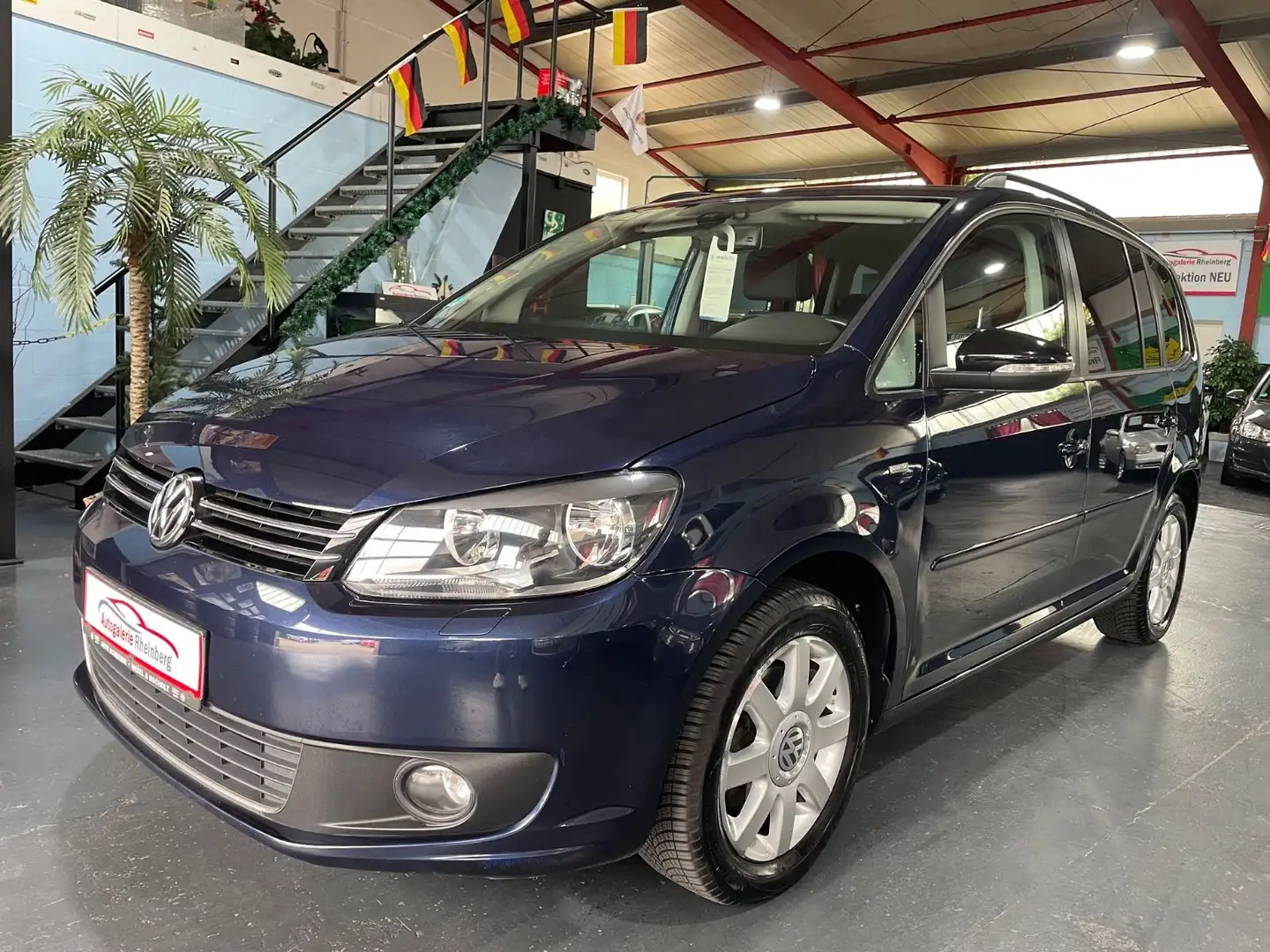Volkswagen Touran 1.2*KLIMA*1.HAND*SHZ*EURO 5*PDC*ALU*TÜV Azul - 1