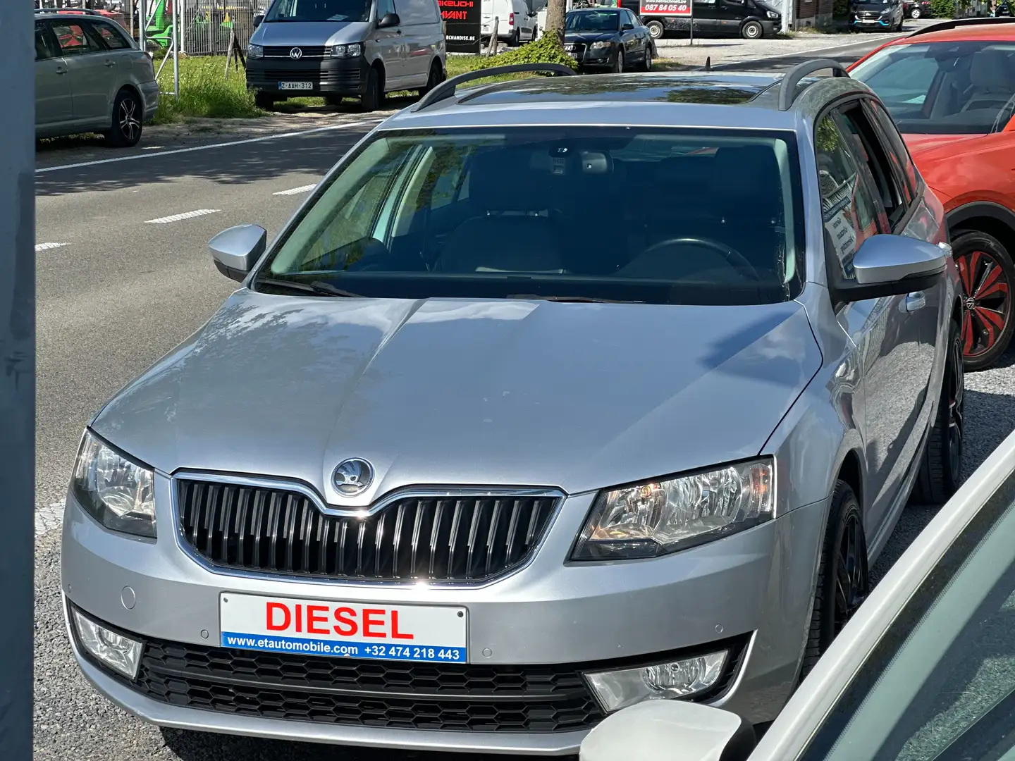 Skoda Octavia SW 1.6 CR TDi DSG*GARANTIE*CARNET* Grijs - 1