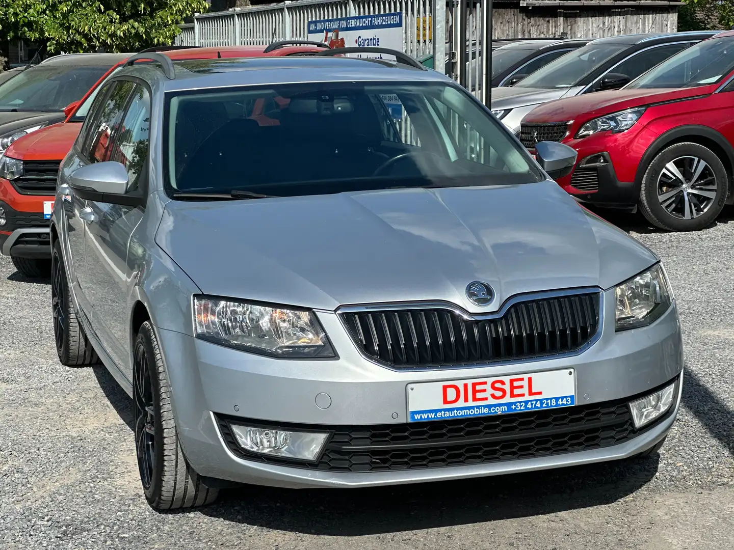 Skoda Octavia SW 1.6 CR TDi DSG*GARANTIE*CARNET* Grijs - 2