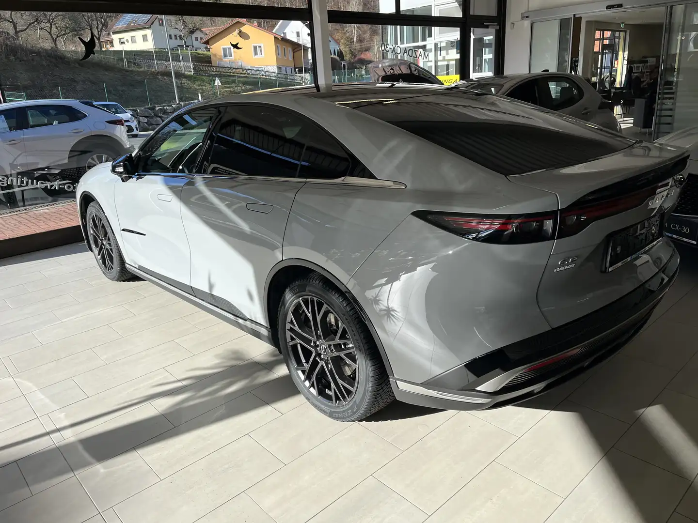 Mazda 6e Mazda6e 5HB EV 258ps AT RWD Takumi / aero grey Grau - 2