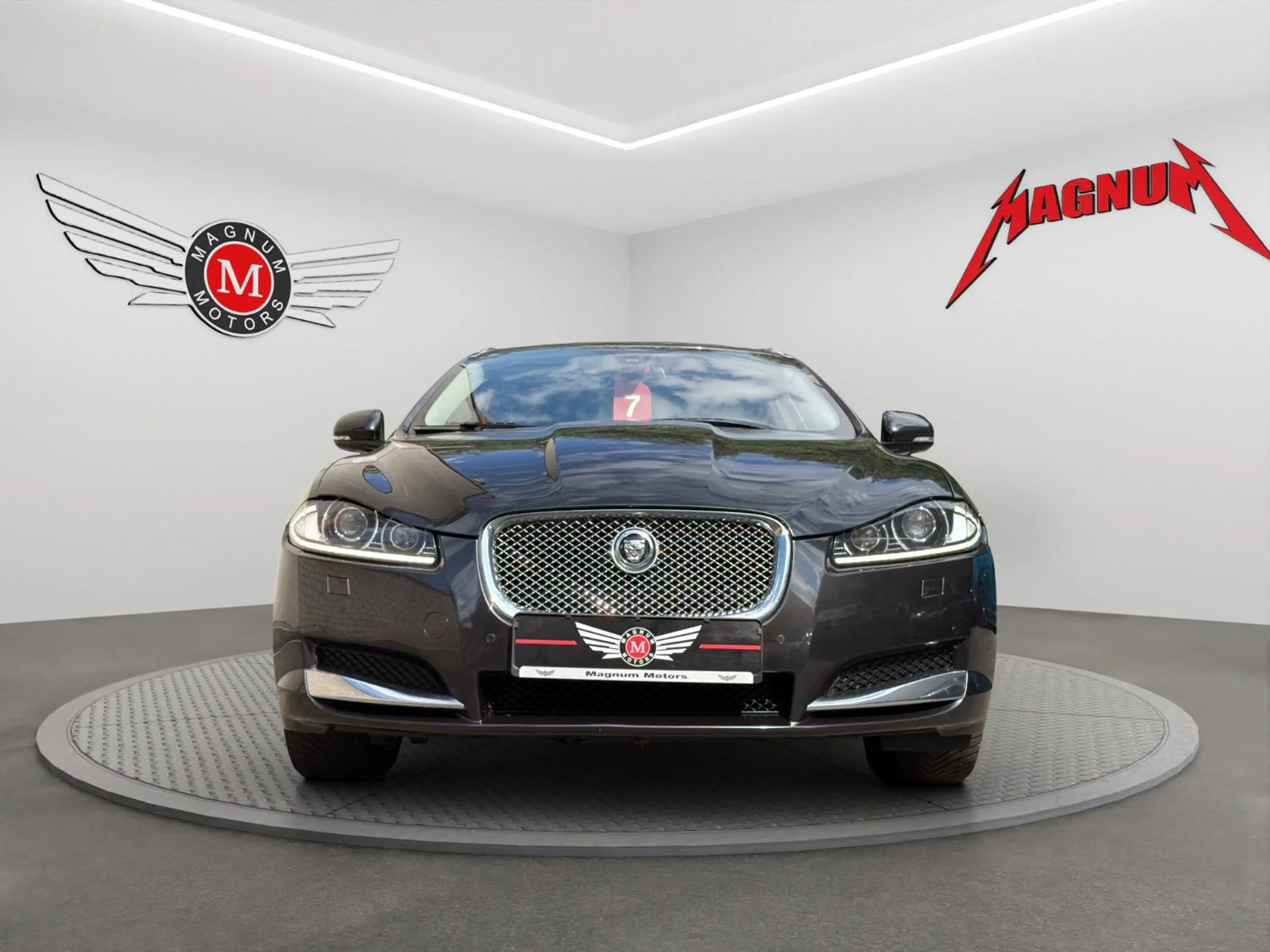 Jaguar XF SB 2.2 D *Aut.*Leder*Bi-Xenon*Navi* — photo 8