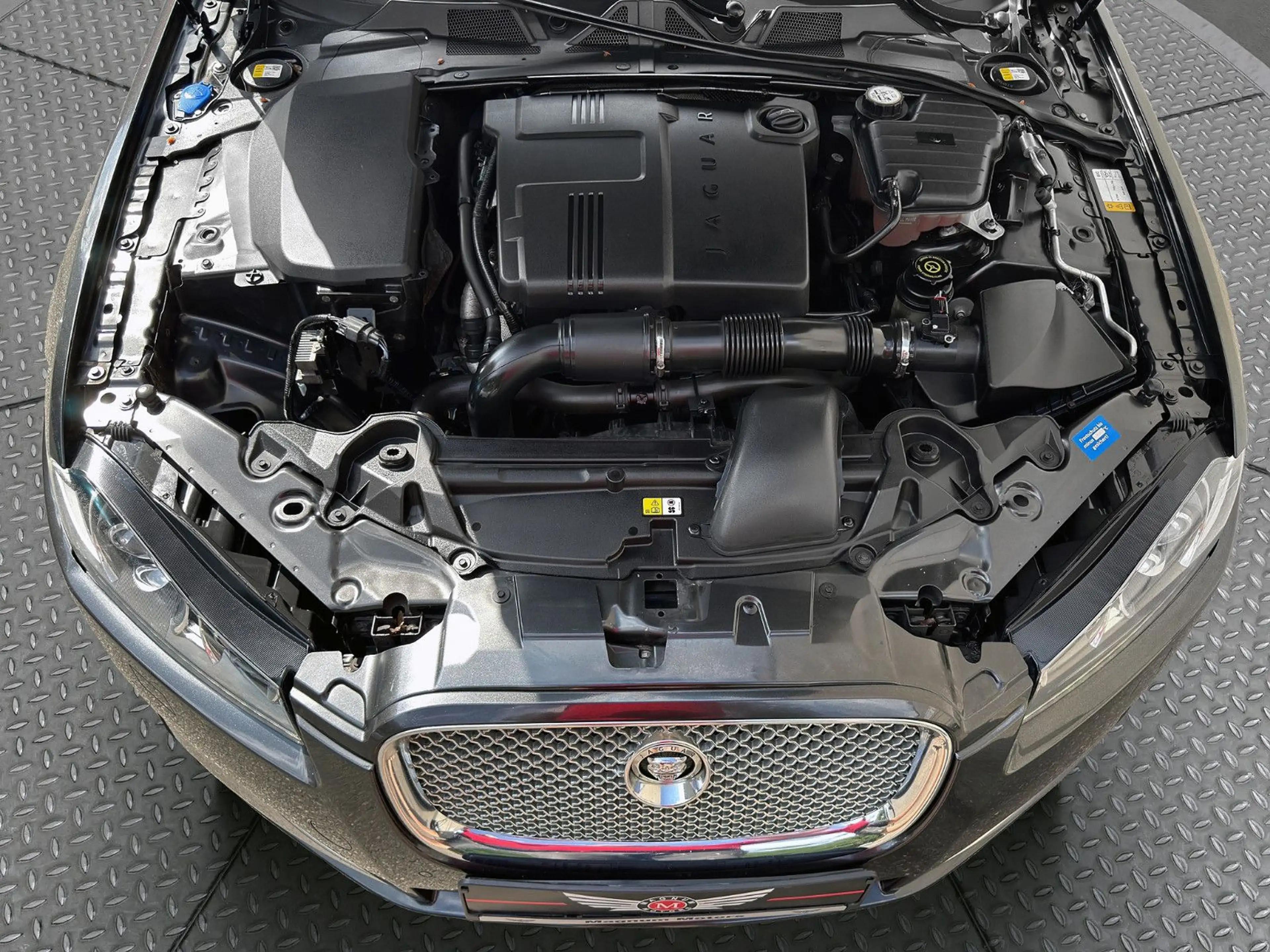 Jaguar XF SB 2.2 D *Aut.*Leder*Bi-Xenon*Navi* — photo 10