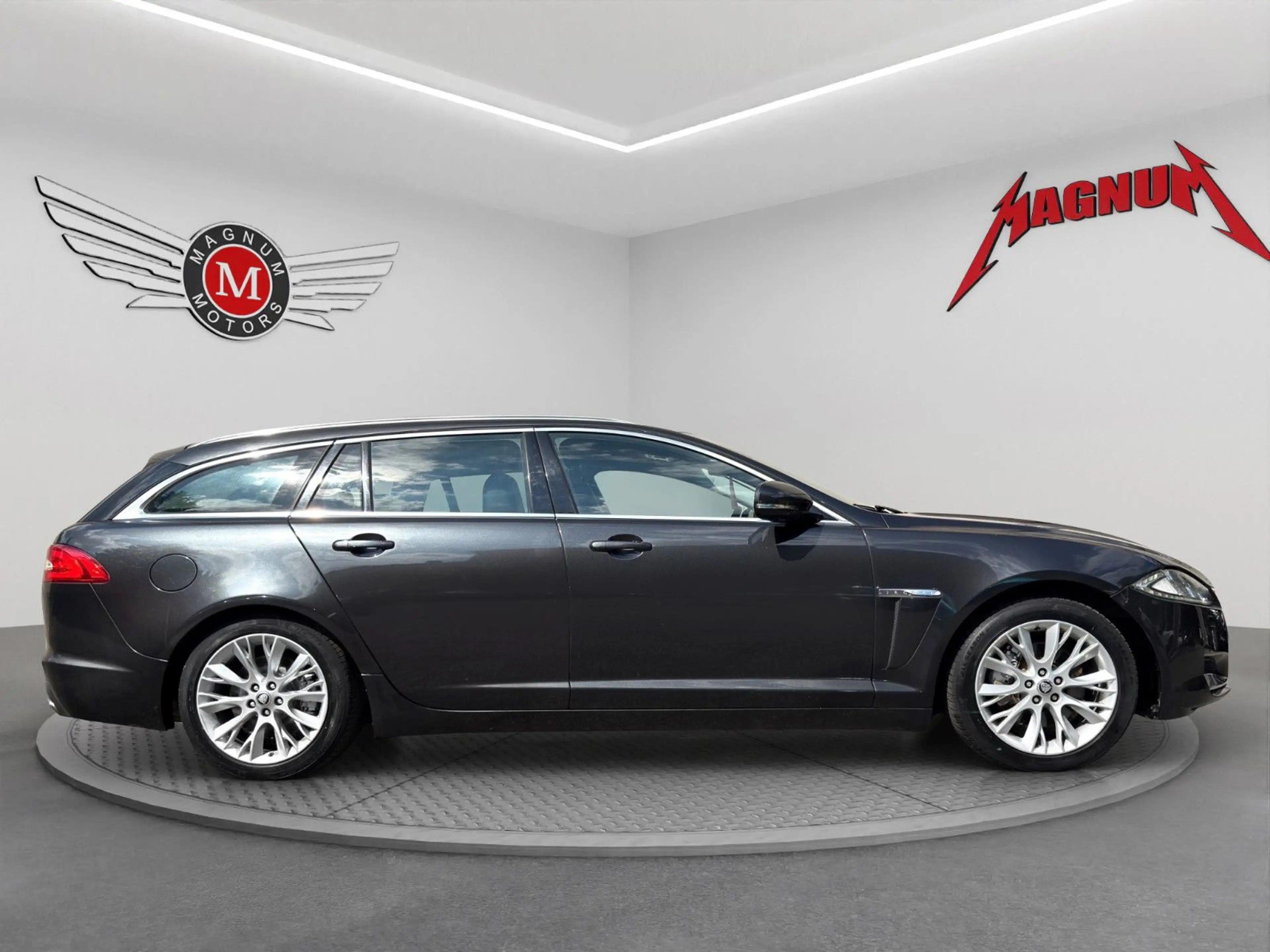 Jaguar XF SB 2.2 D *Aut.*Leder*Bi-Xenon*Navi* — photo 7