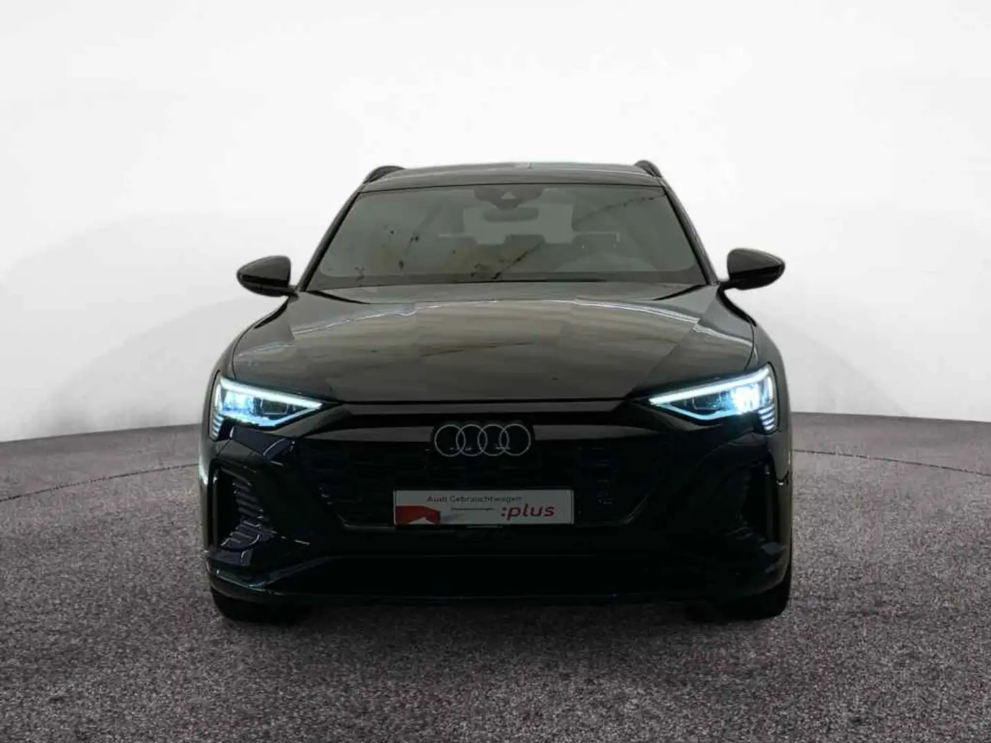 Audi Q8 e-tron 55 S line qua *MATRIX*ACC*NAV*HUD*LUFT Schwarz - 2