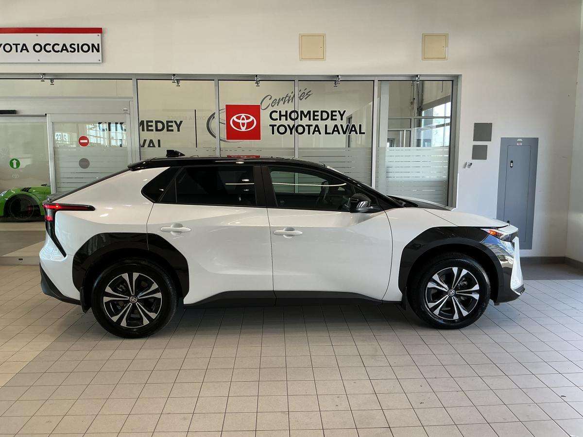 2025 Toyota bZ4X XLE TI EV AWD 214hp 367km 12.3po CarPlay Android C — photo 1