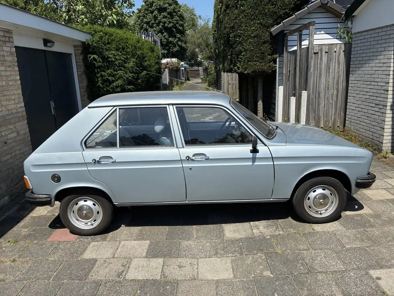 Peugeot 104 GR met extra onderdelen - voor de liefhebber, foto 2