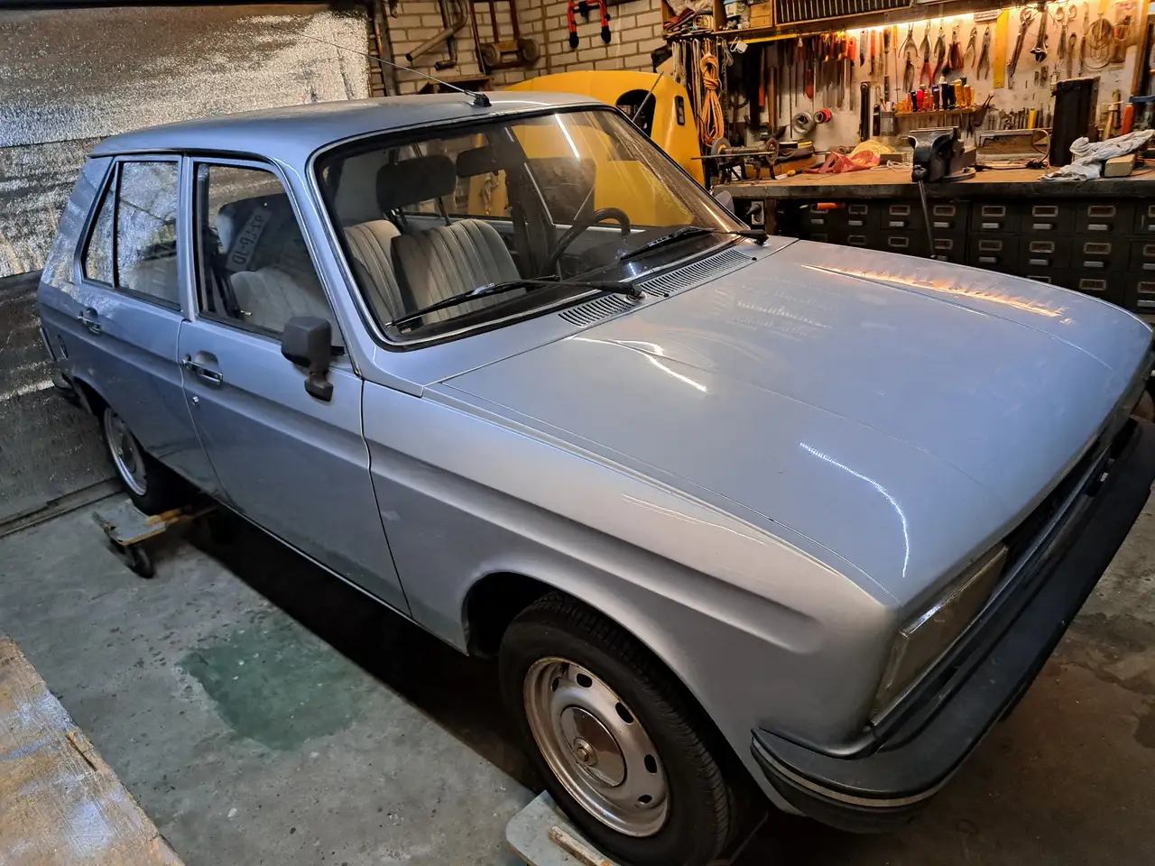 Peugeot 104 GR met extra onderdelen - voor de liefhebber, foto 5