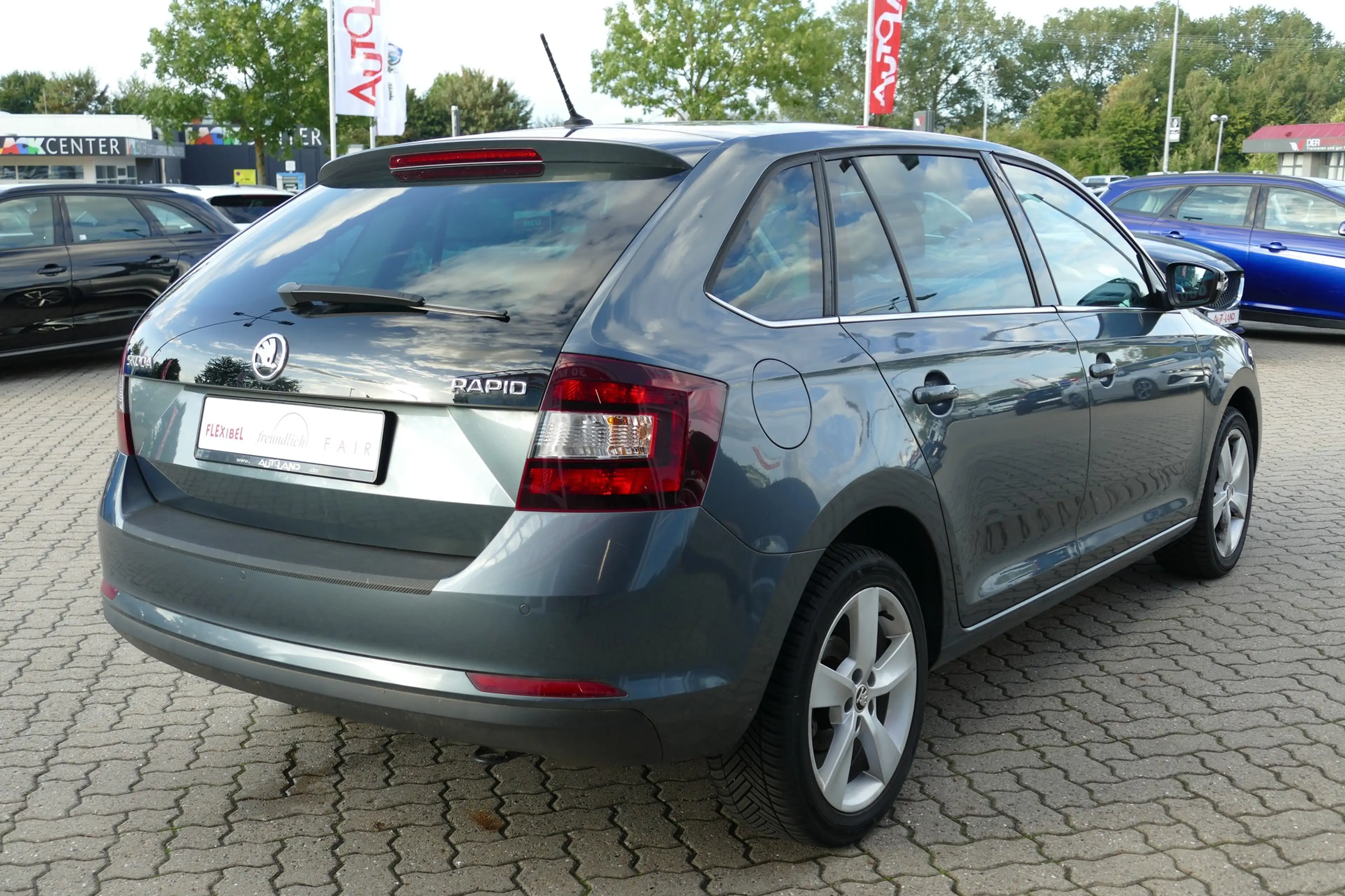 Skoda Rapid/Spaceback Rapid 1.0 Tempomat Sitzheizung Klima — photo 5