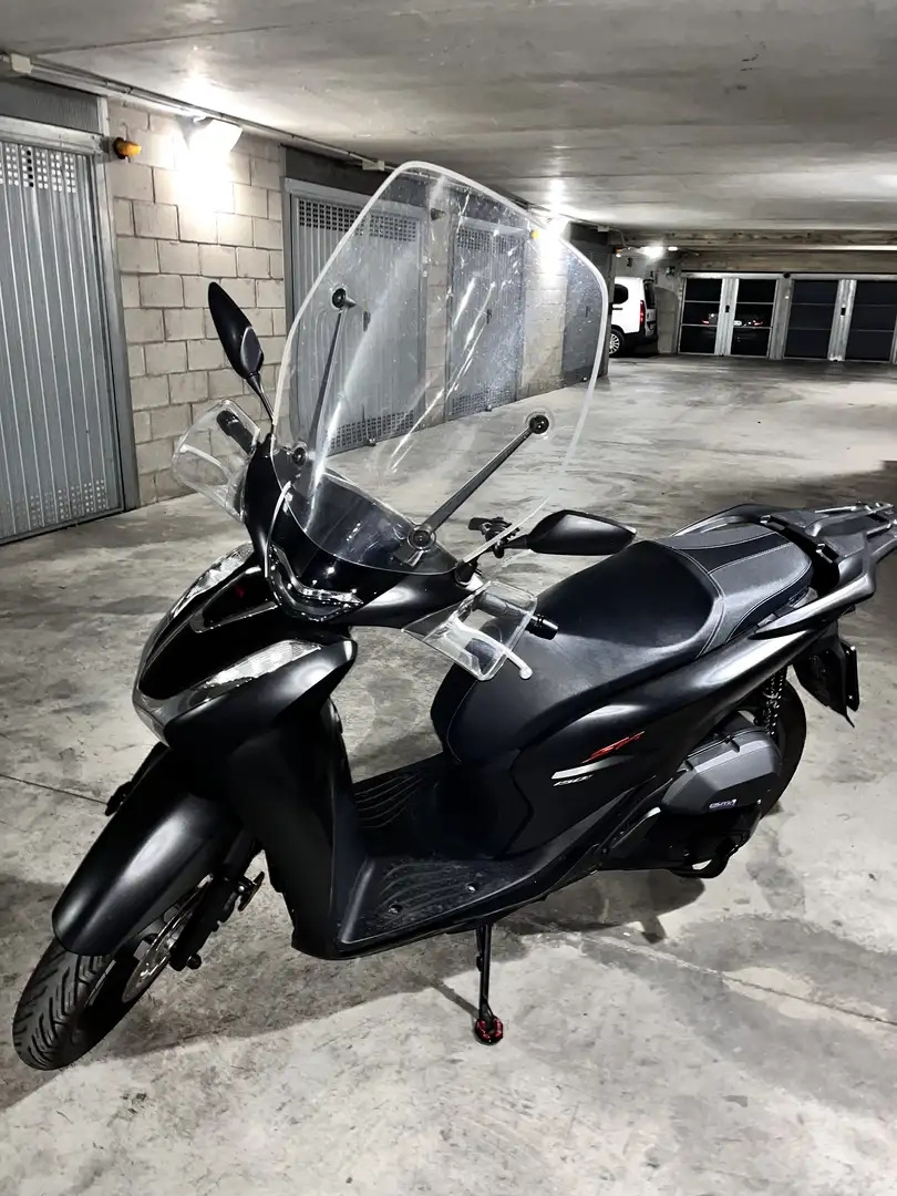 Honda SH 150 Sport 2023 Černá - 1