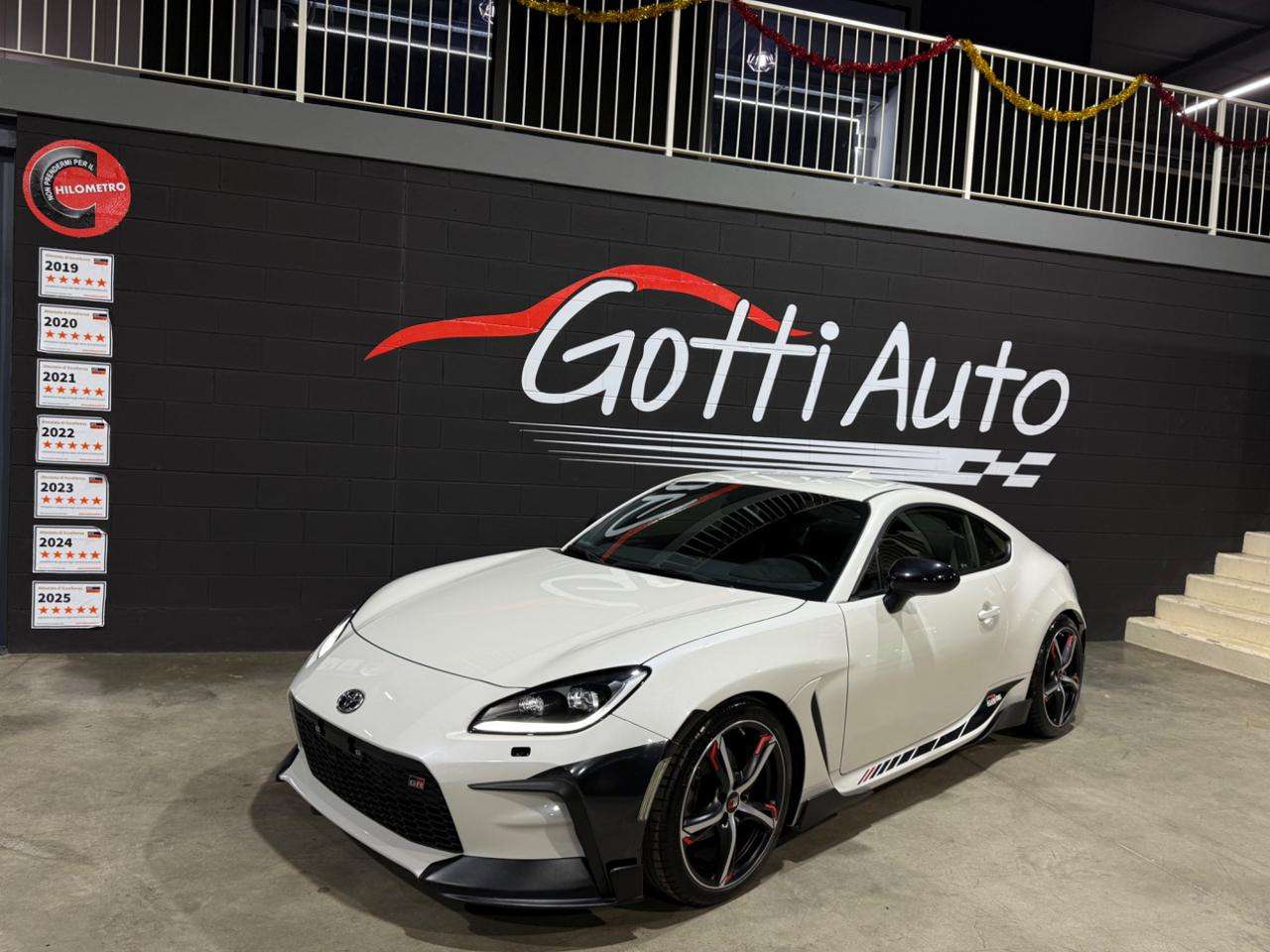 Toyota GR86 WHITE PERLA MILTEK PREMIUM SPORT