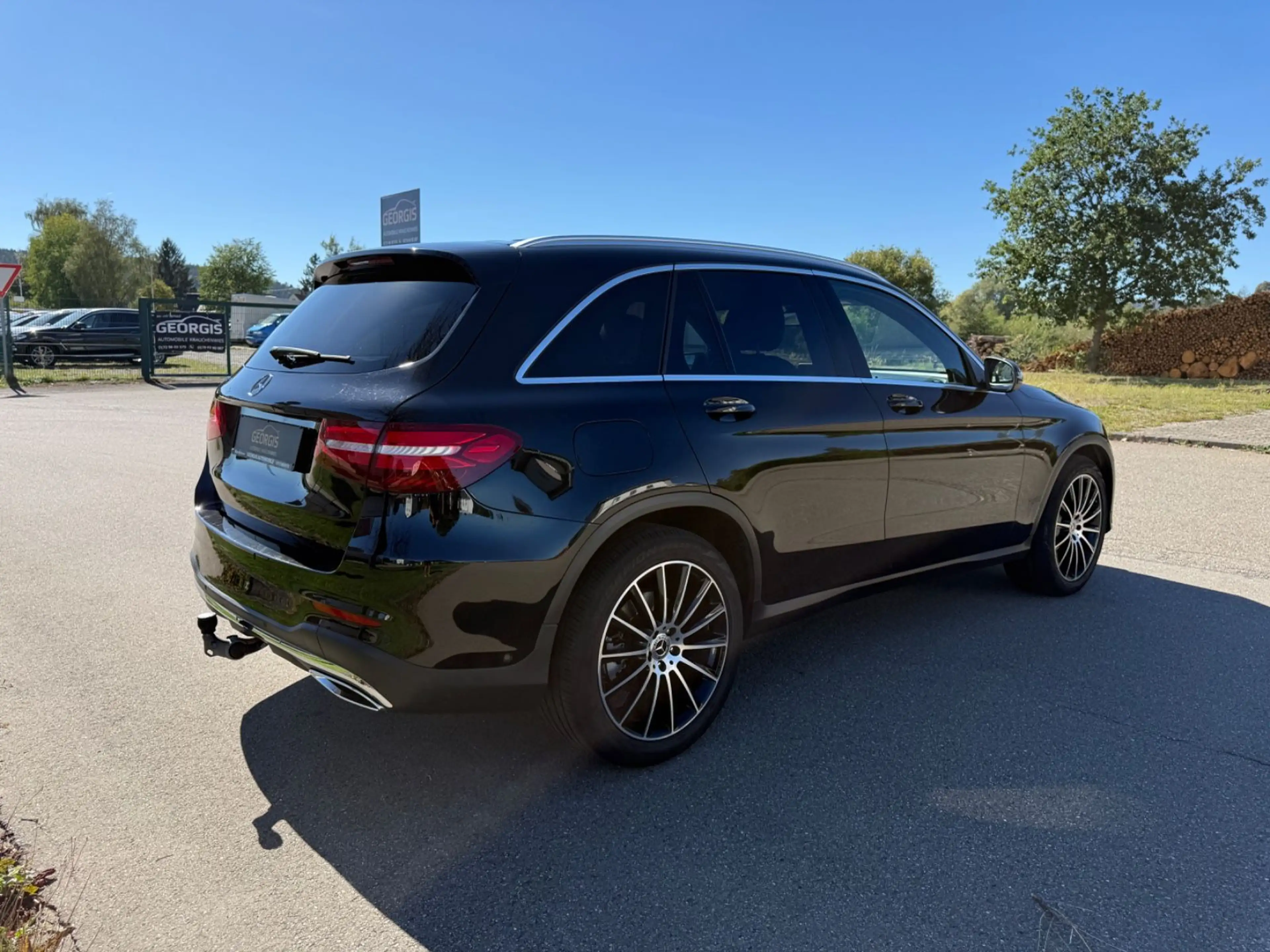 Mercedes-Benz GLC 250 d 4Matic AMG AHK SHZ NAVI RFK — photo 9