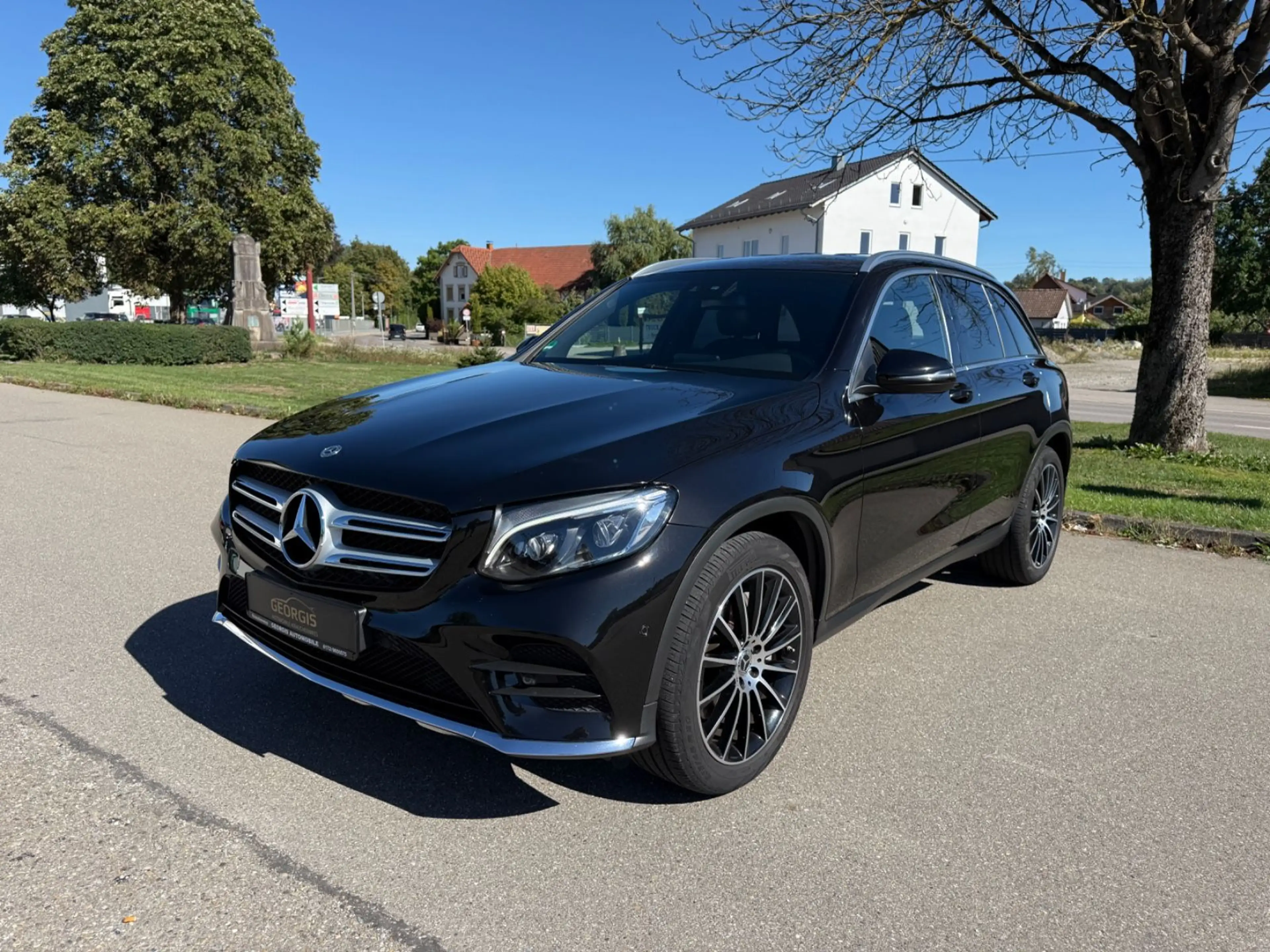 Mercedes-Benz GLC 250 d 4Matic AMG AHK SHZ NAVI RFK — photo 2