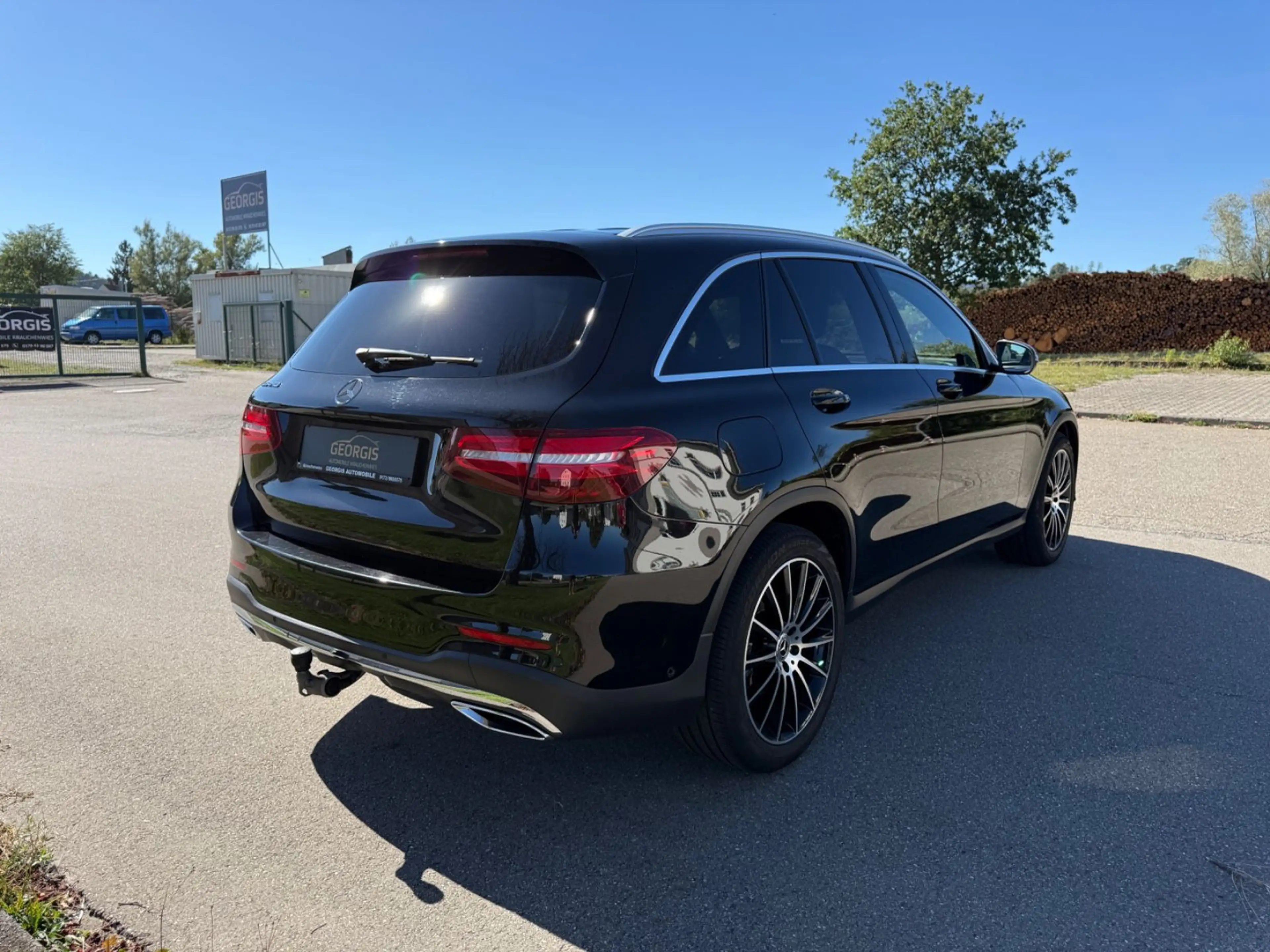 Mercedes-Benz GLC 250 d 4Matic AMG AHK SHZ NAVI RFK — photo 8