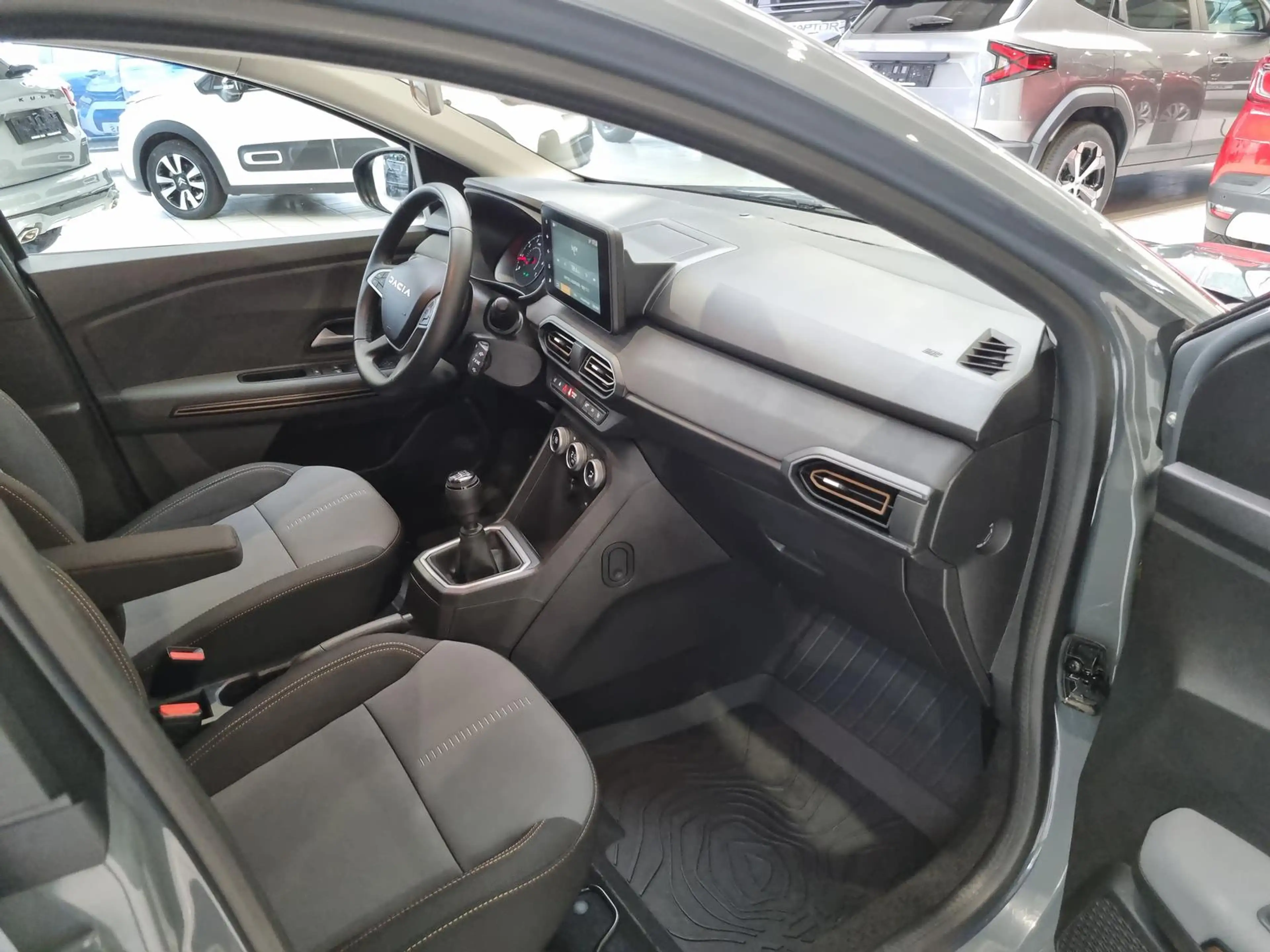Dacia Jogger TCe 110 Extreme 7 Sitzer #Sitzheiz #R.Kam #Klimaau — photo 15