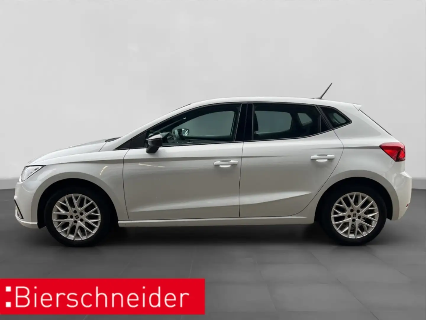 SEAT Ibiza 1.0 TSI 6 Gang FR NAVI KAMERA PDC BEATS SHZ COCKPI Weiß - 2