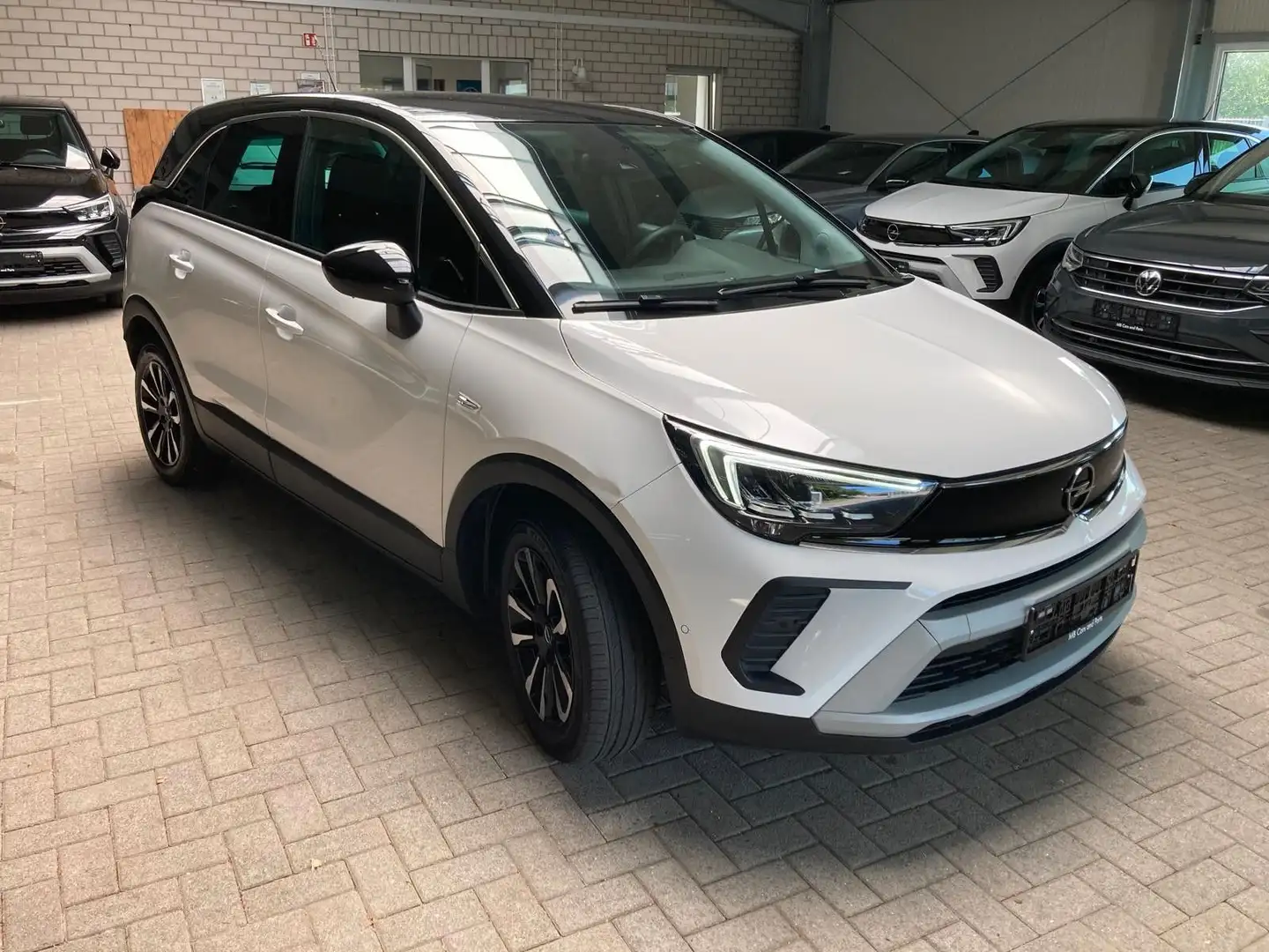Opel Crossland X 1.2 Turbo Elegance RFK LED PDC Navi Weiß - 2