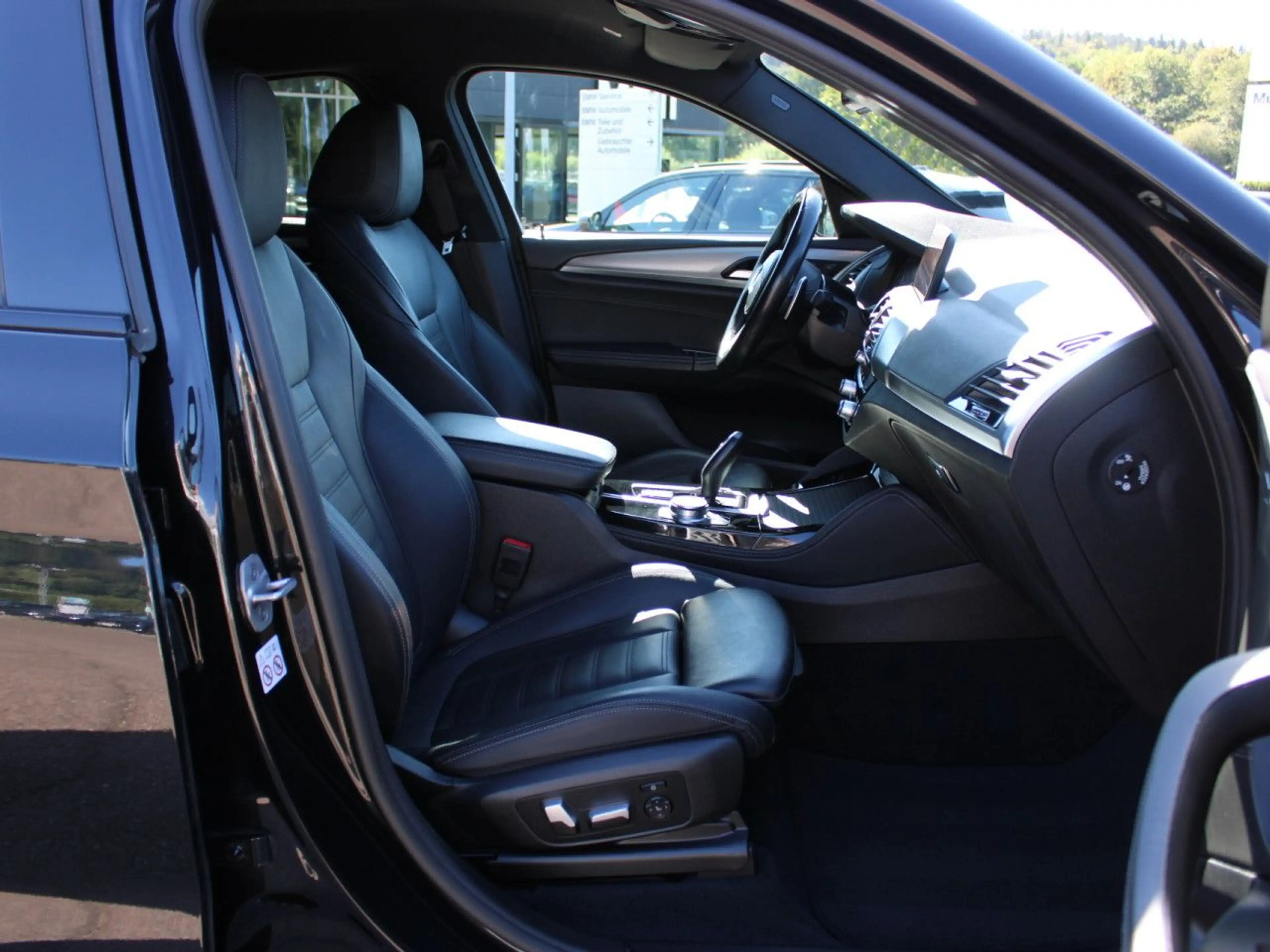 BMW X4 x30d M Sport Leder HUD LiveProf. el-Sitze DAB — photo 10