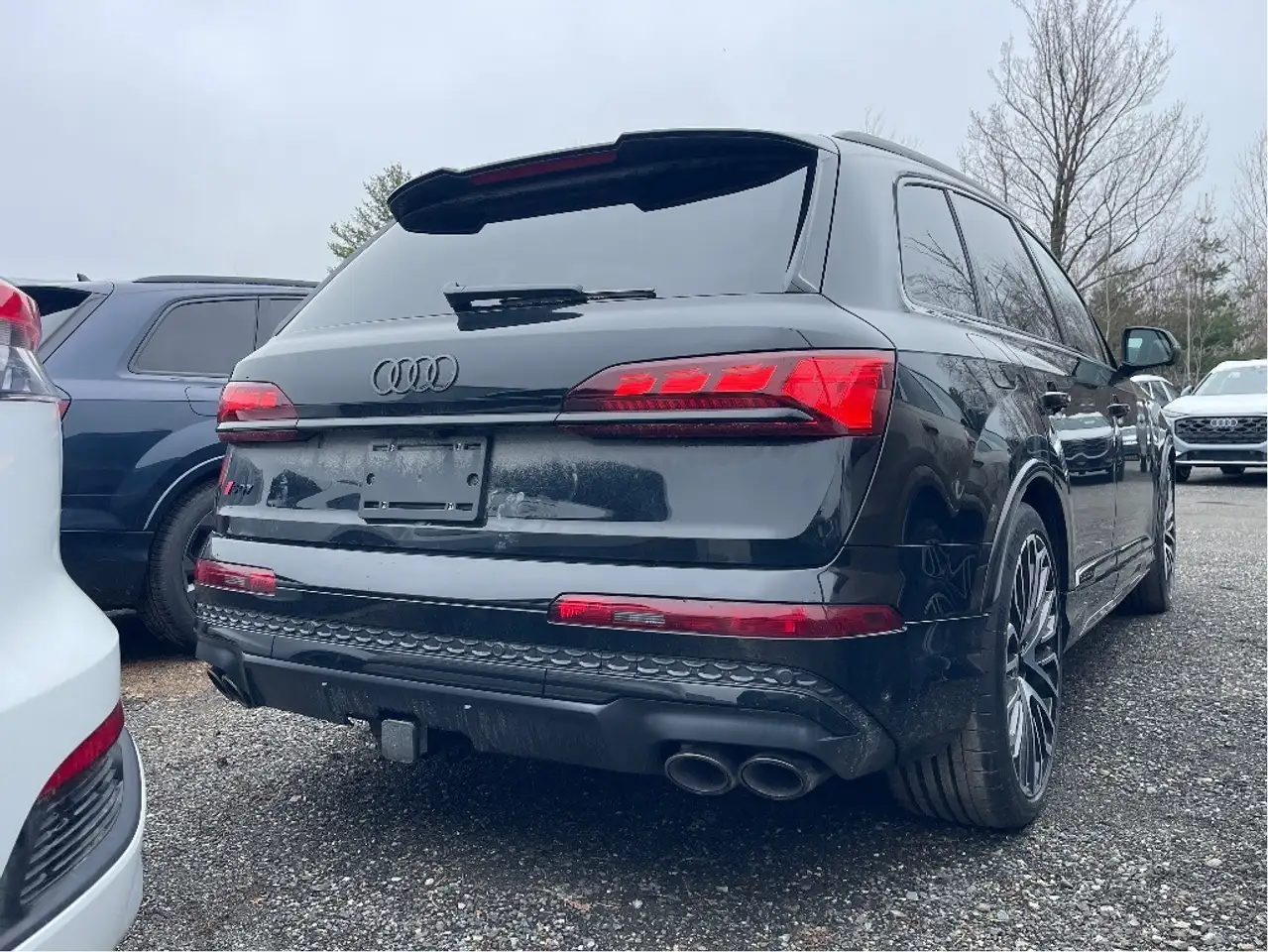 Audi SQ7 снимка Audi SQ7