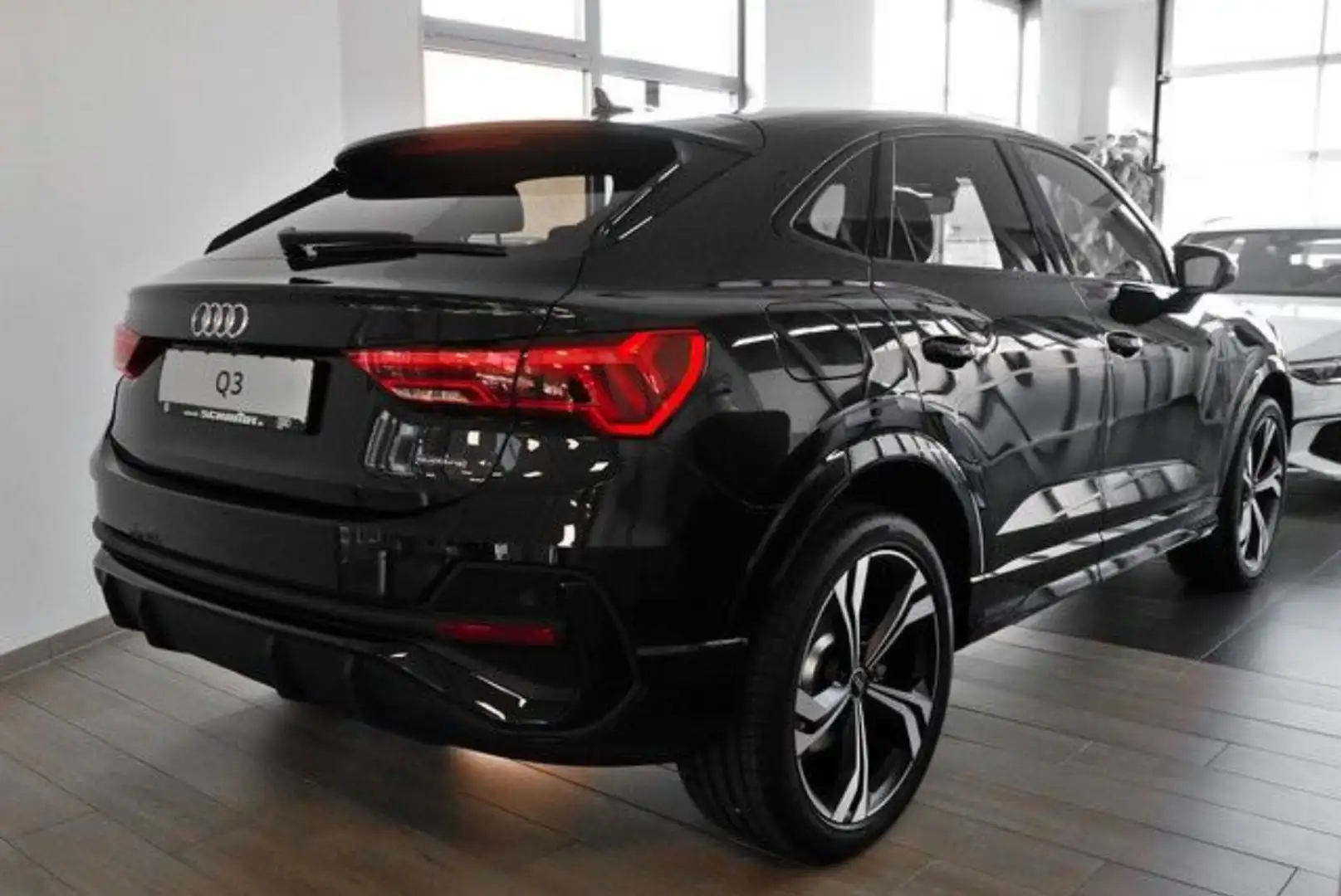 Audi Q3 45 2.0 tfsi S line edition quattro 245cv s-tronic Nero - 2