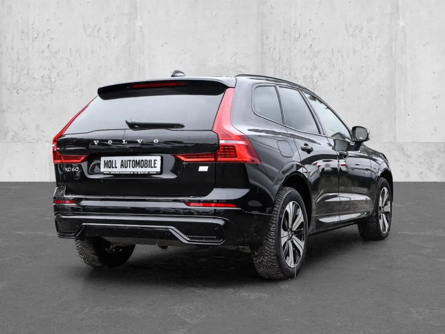 Volvo XC60 Plus Dark Recharge Plug-In Hybrid AWD T6 Twin Engi Schwarz - 2