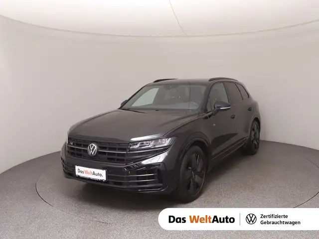 Volkswagen Touareg main image