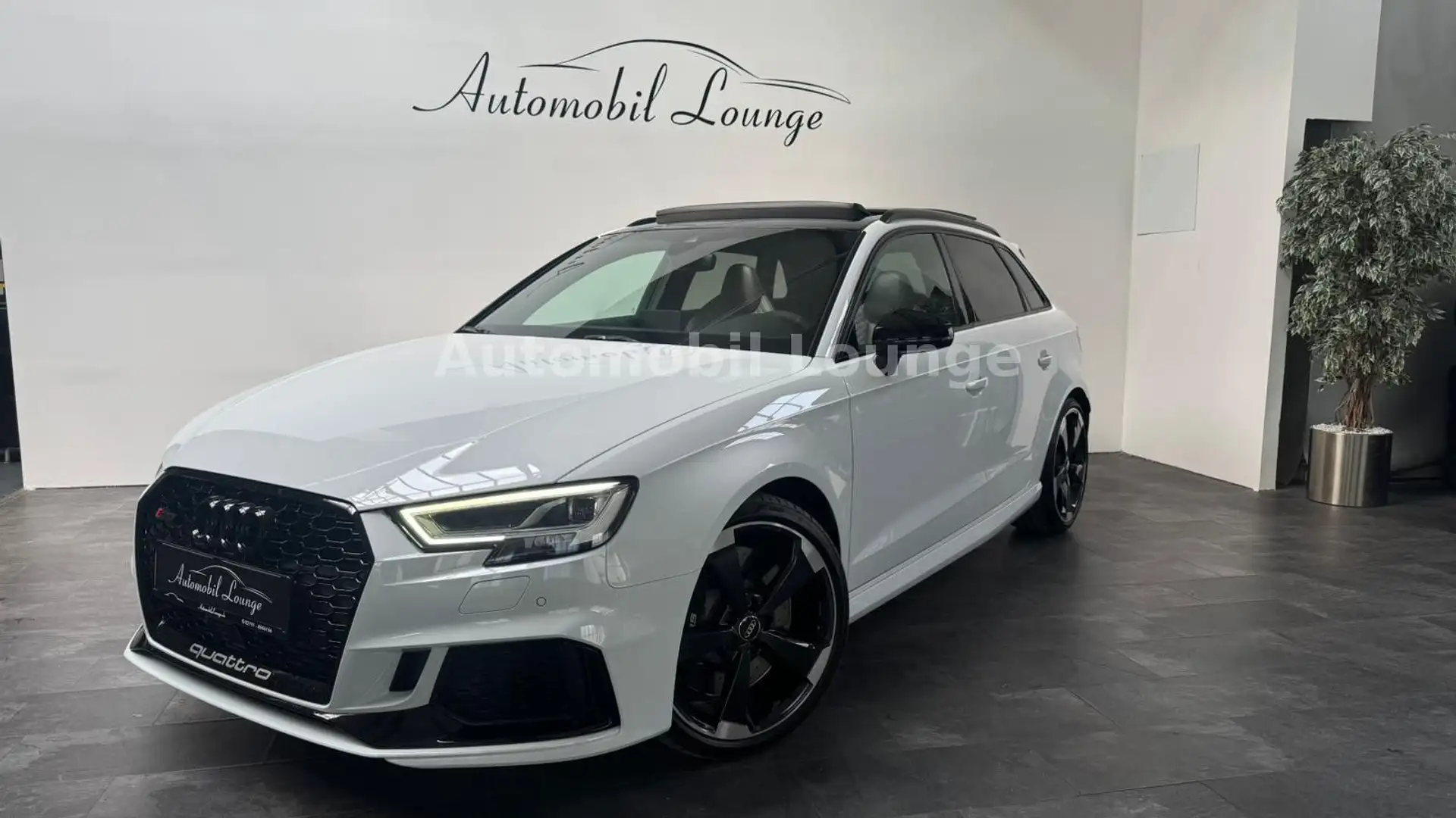 Audi RS3 Sportback 2.5 TFSI quattro / Pano / Schalens Alb - 1