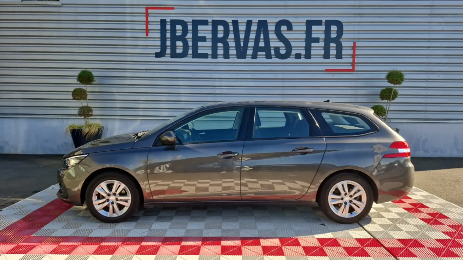 Peugeot BUSINESS bluehdi 130ch ss eat8 active - 1