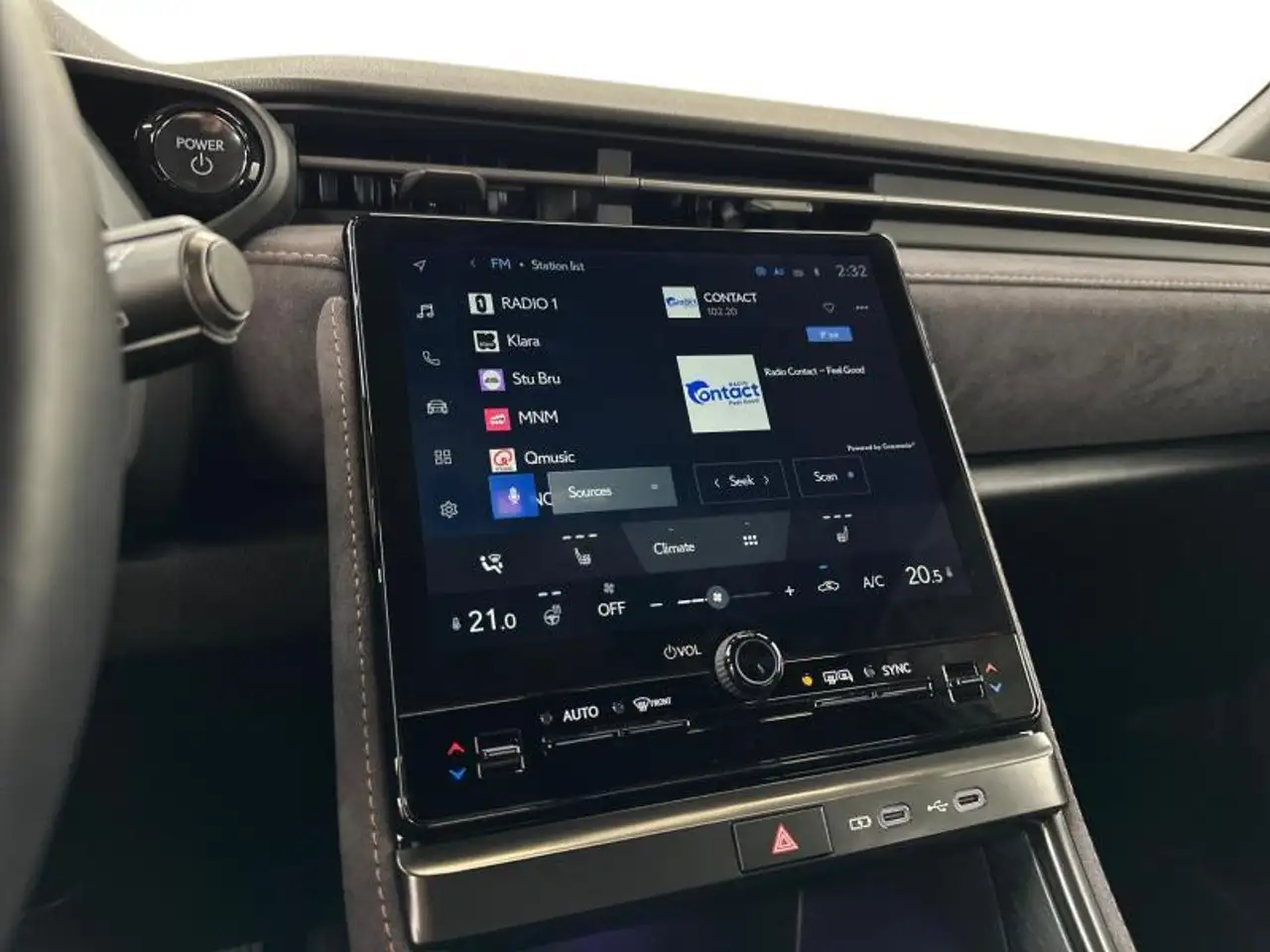 Lexus LBX 136hp HEV Cool BiTone carplay all seasons, миниатюра 11