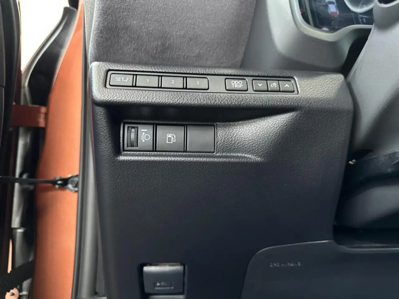 Lexus LBX 136hp HEV Cool BiTone carplay all seasons, миниатюра 26