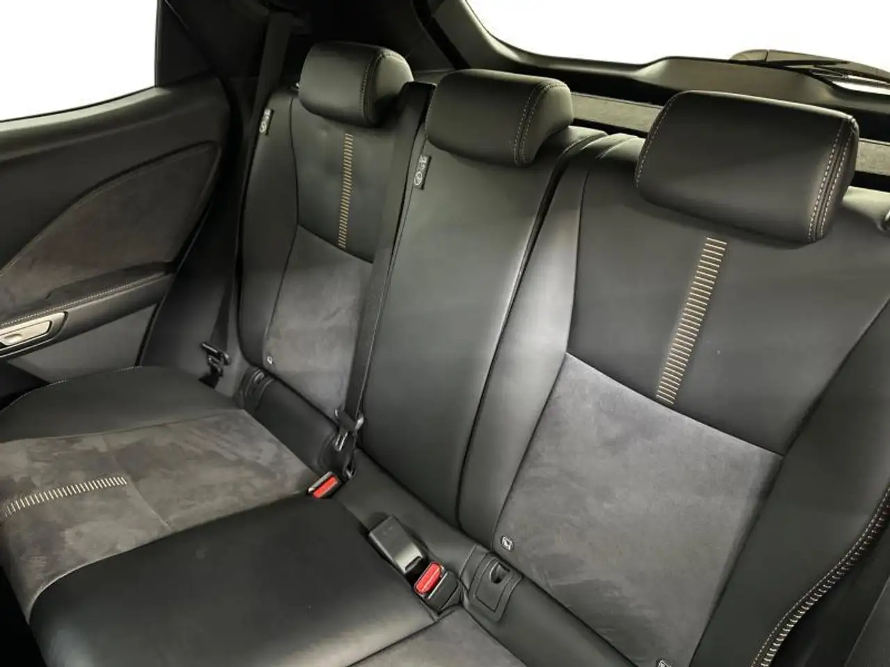 Lexus LBX 136hp HEV Cool BiTone carplay all seasons, миниатюра 10