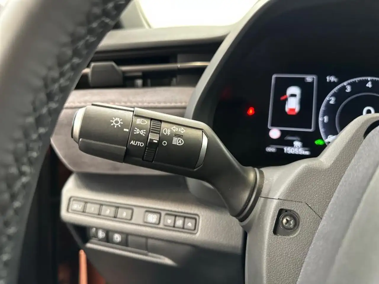 Lexus LBX 136hp HEV Cool BiTone carplay all seasons, миниатюра 25