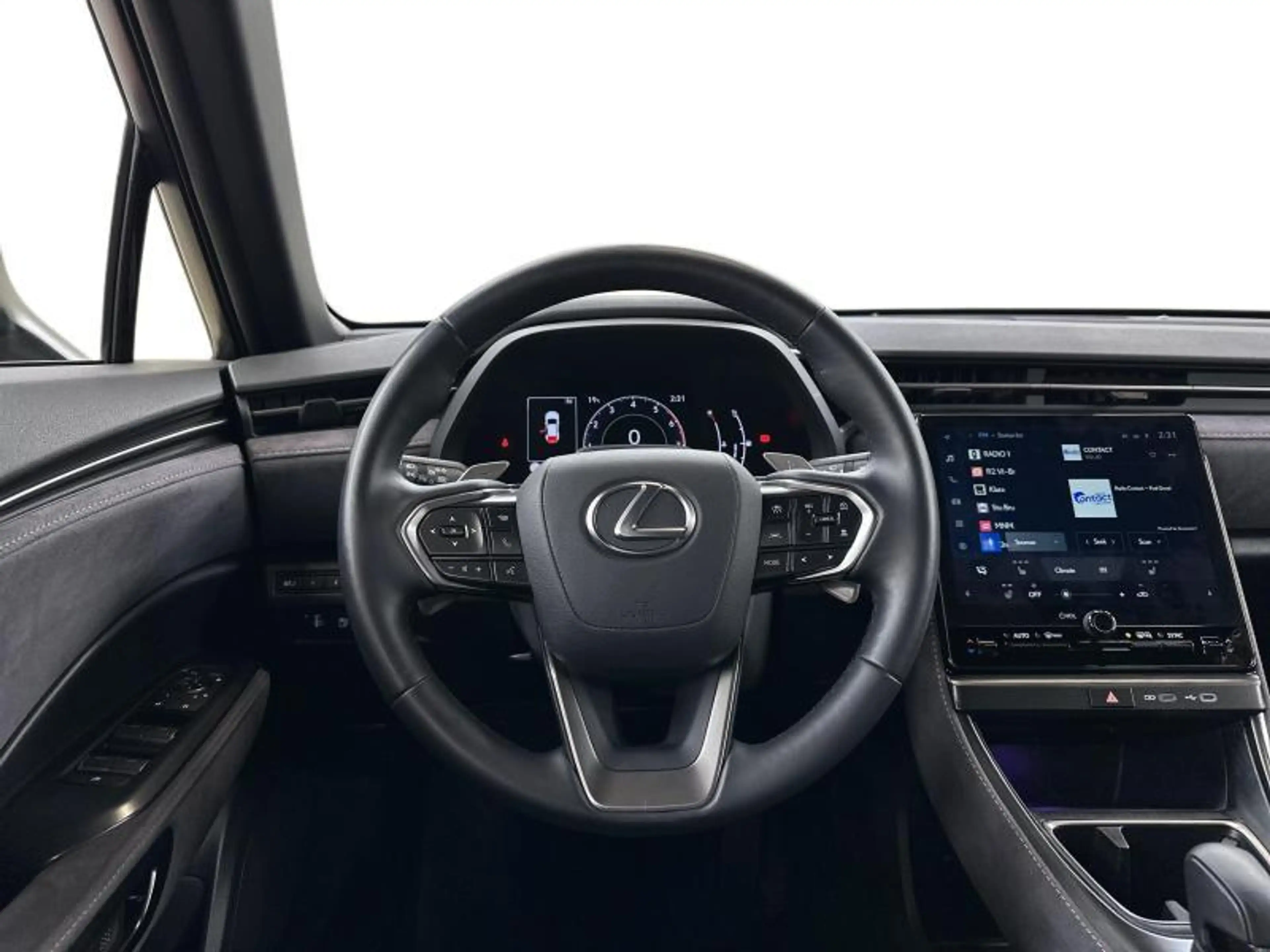 Lexus LBX 136hp HEV Cool BiTone | carplay | all seasons — photo 8