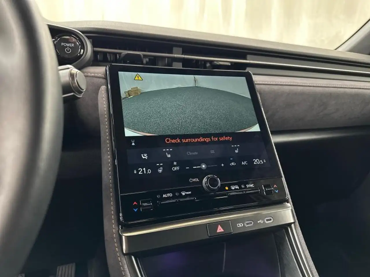 Lexus LBX 136hp HEV Cool BiTone carplay all seasons, миниатюра 21