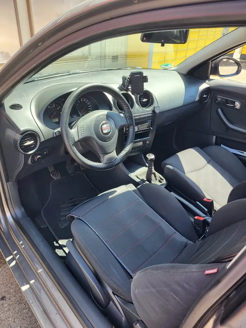 SEAT Ibiza 1.4 16V Comfort Edition - 2