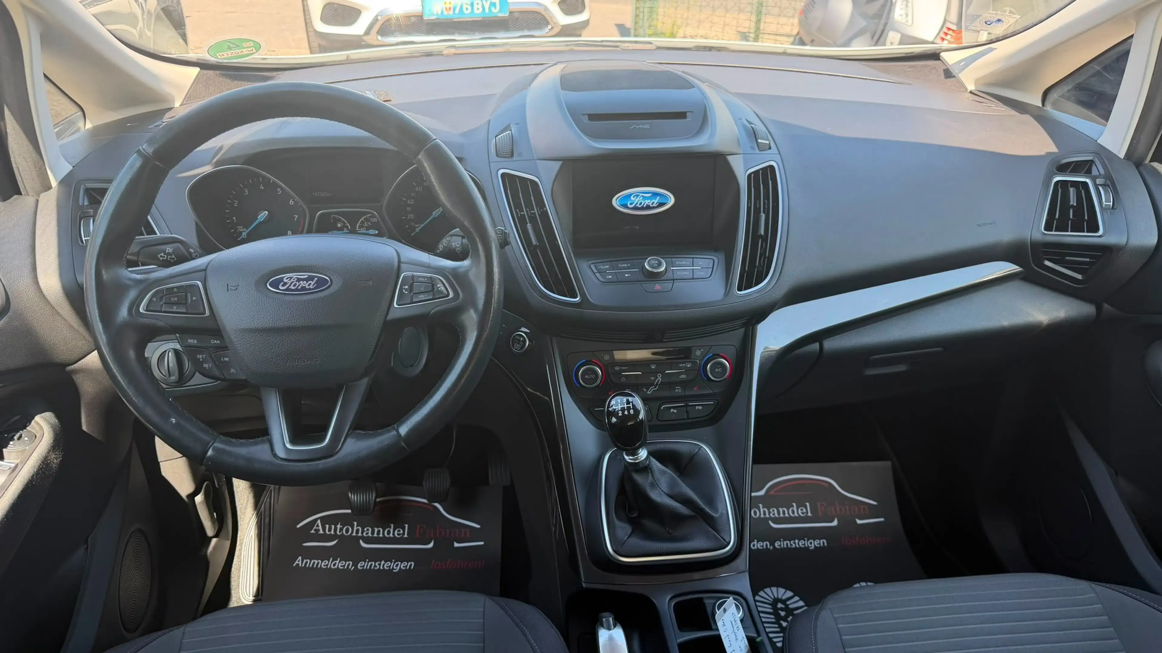 Ford Grand C-Max Titanium 1,5 150PS ParkhilfeVorn Sitzheiz Tempomat — photo 13