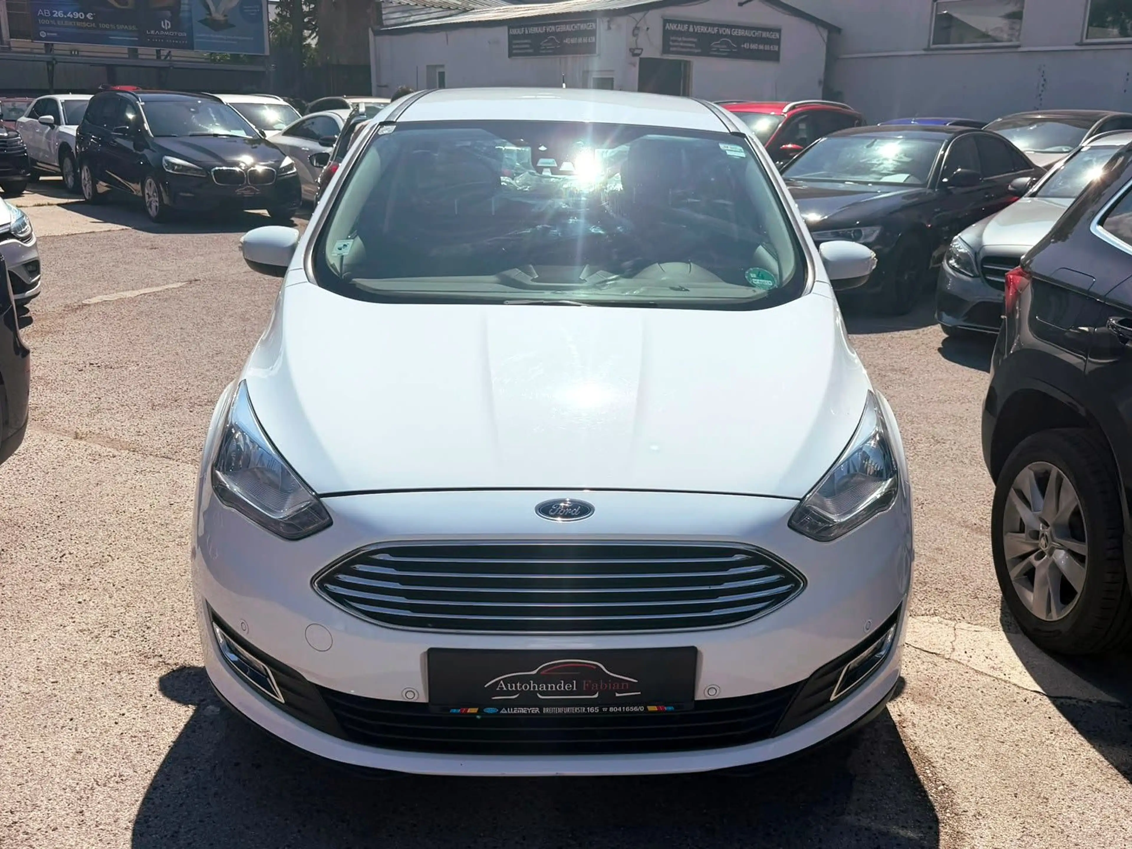 Ford Grand C-Max Titanium 1,5 150PS ParkhilfeVorn Sitzheiz Tempomat — photo 8