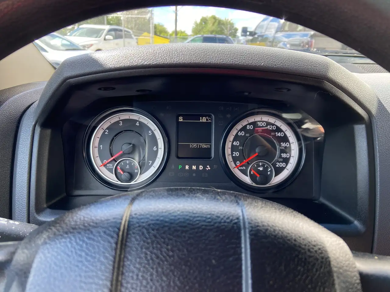 RAM 1500 снимка RAM 1500