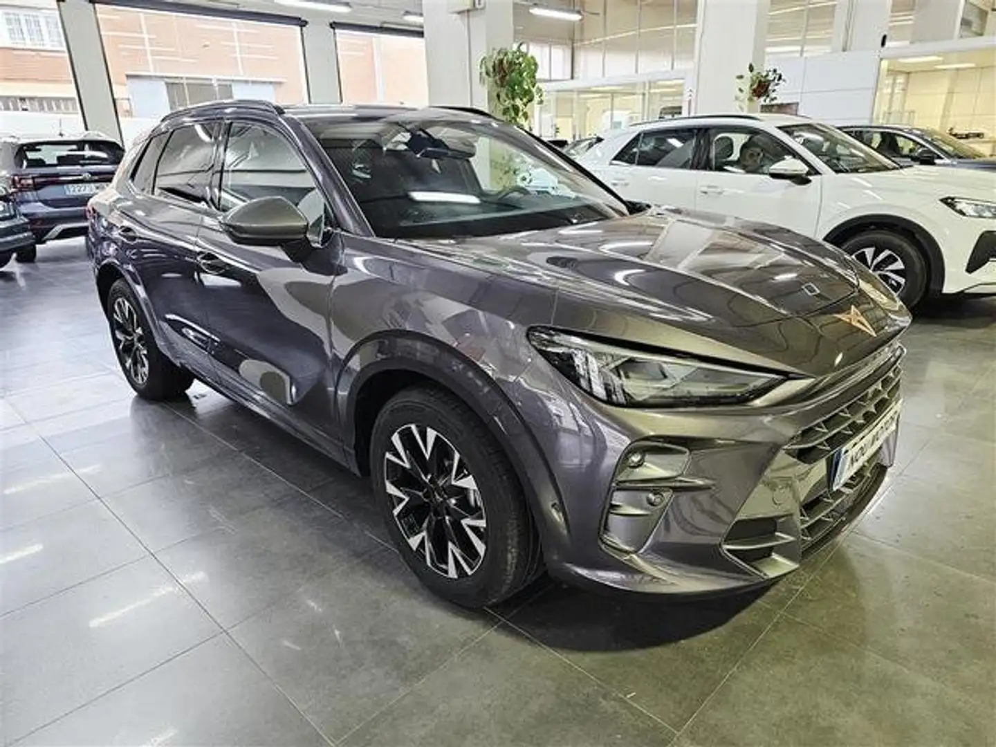CUPRA Terramar 1.5 TSI e-Hybrid 150kW DSG Gris - 2